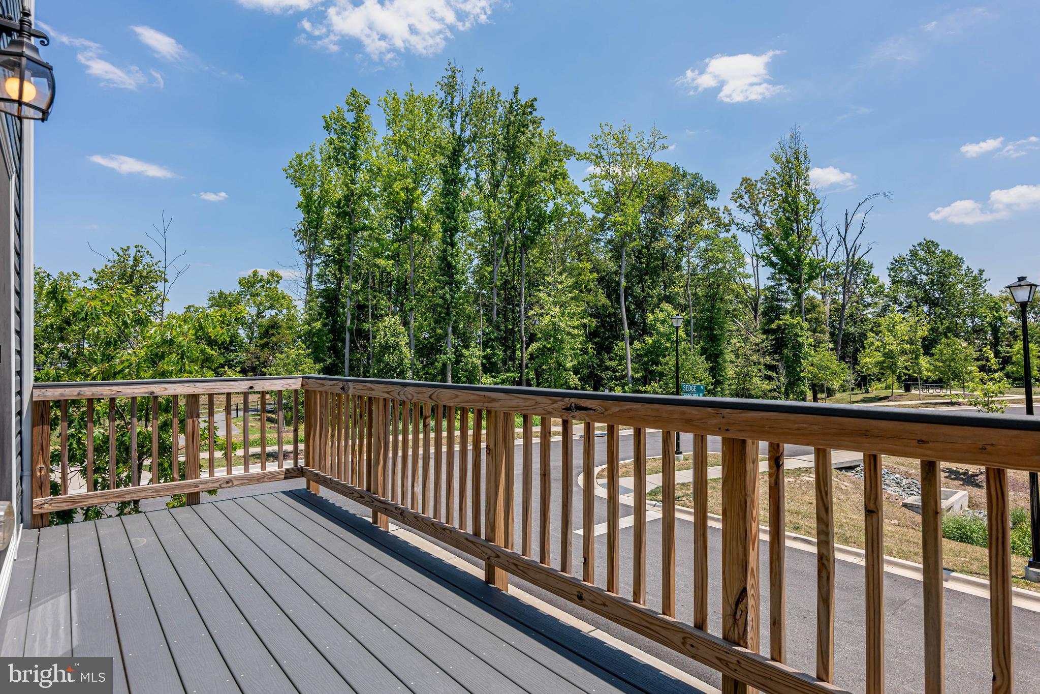 WOODYARD - Residential