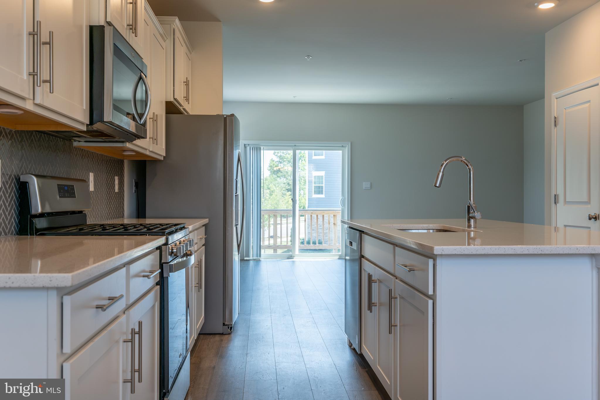 WOODYARD - Residential