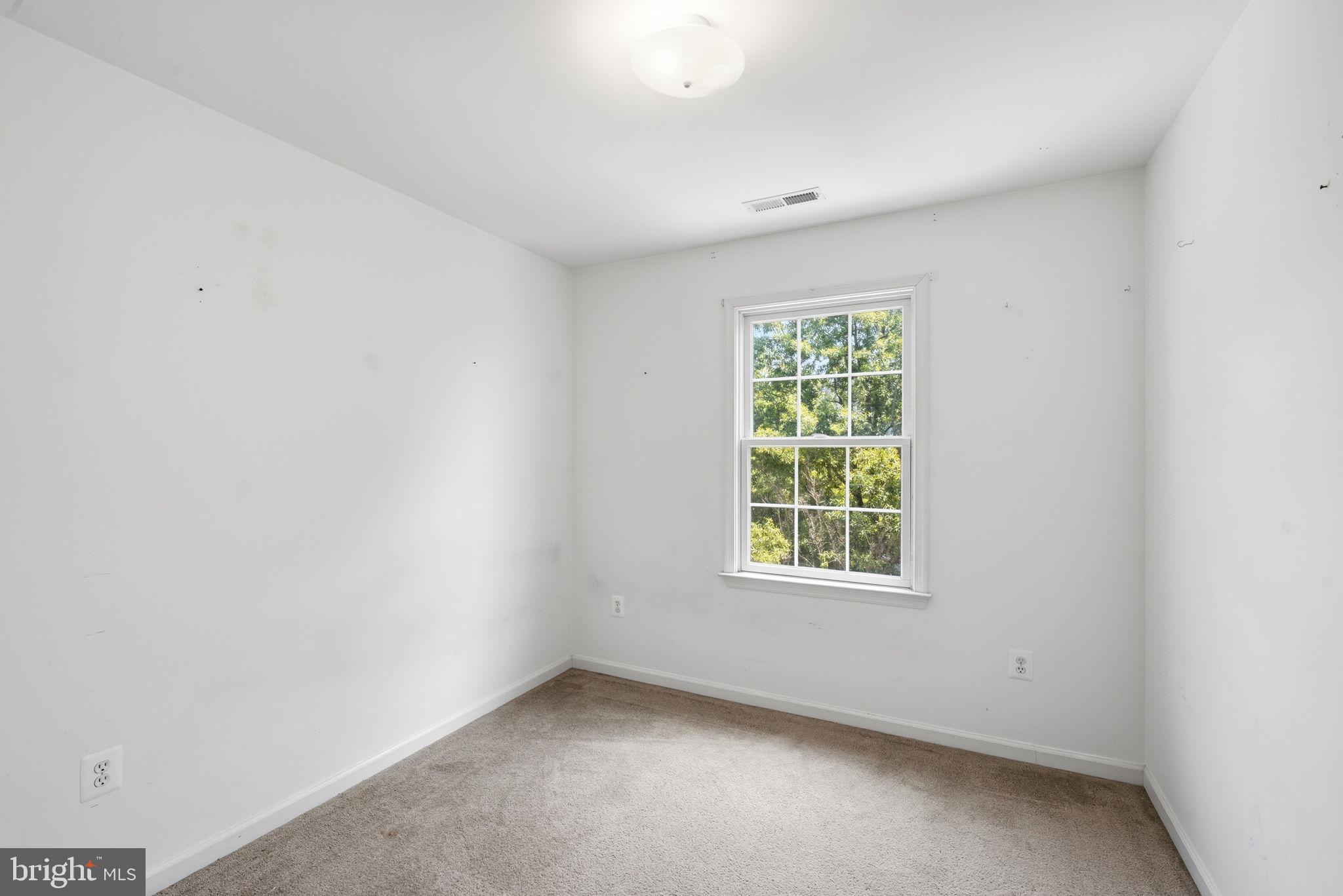 OAK HOLLOW - Residential