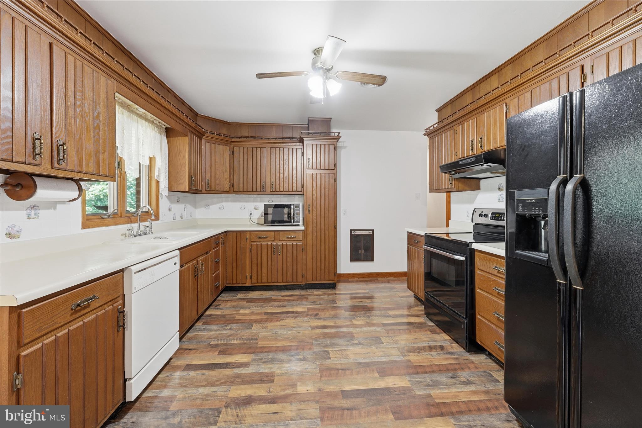 ROCKY SPRING ACRES - Residential