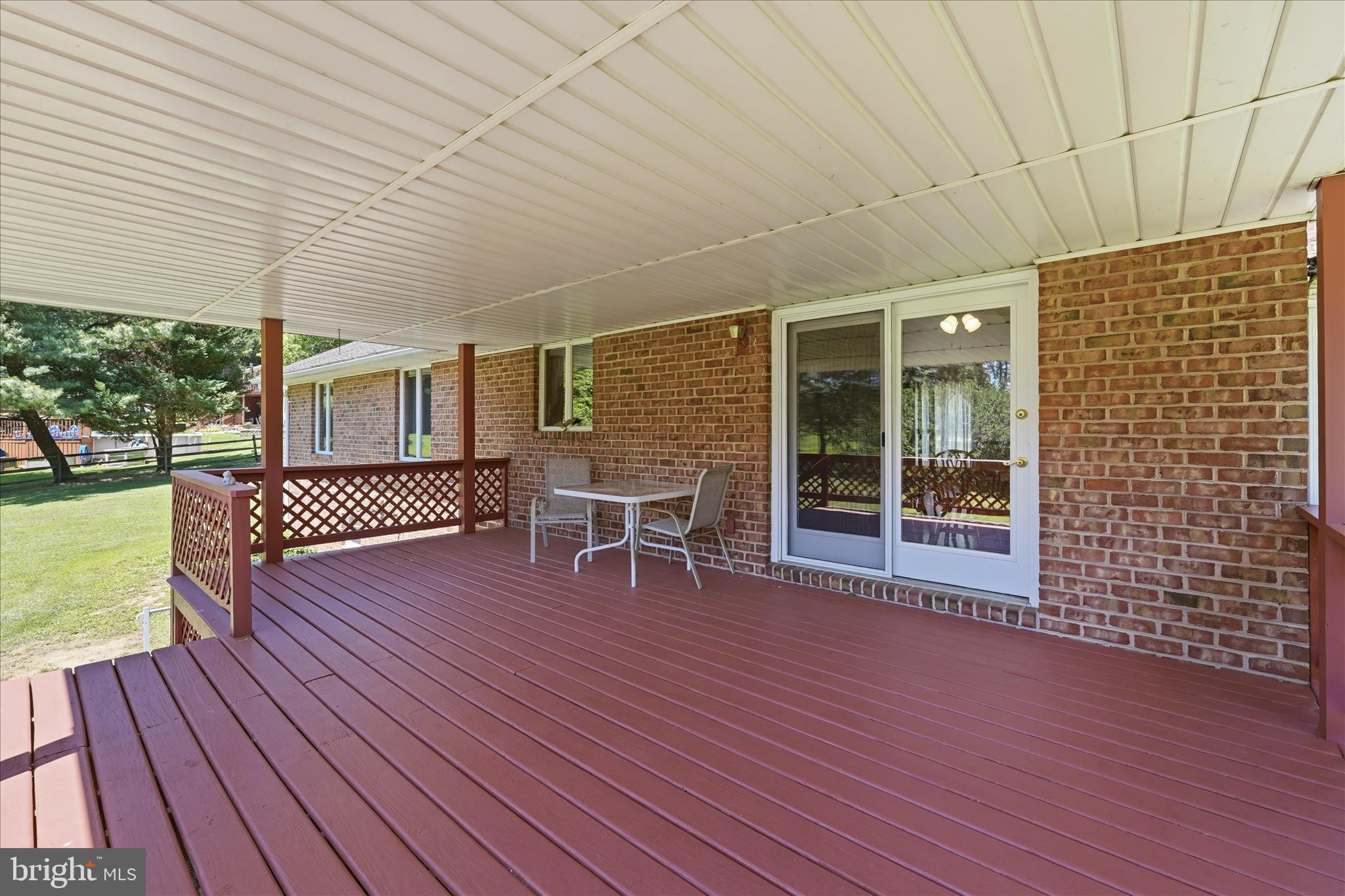 ROCKY SPRING ACRES - Residential