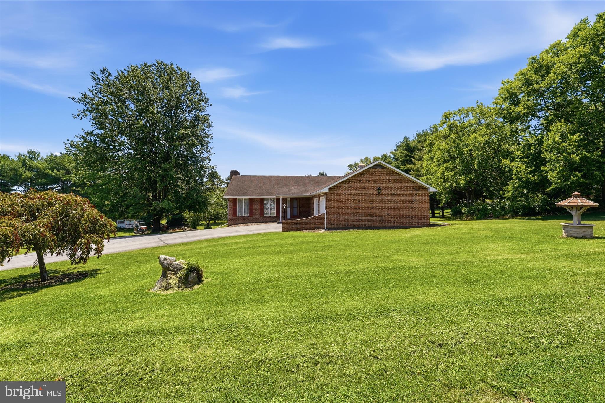ROCKY SPRING ACRES - Residential
