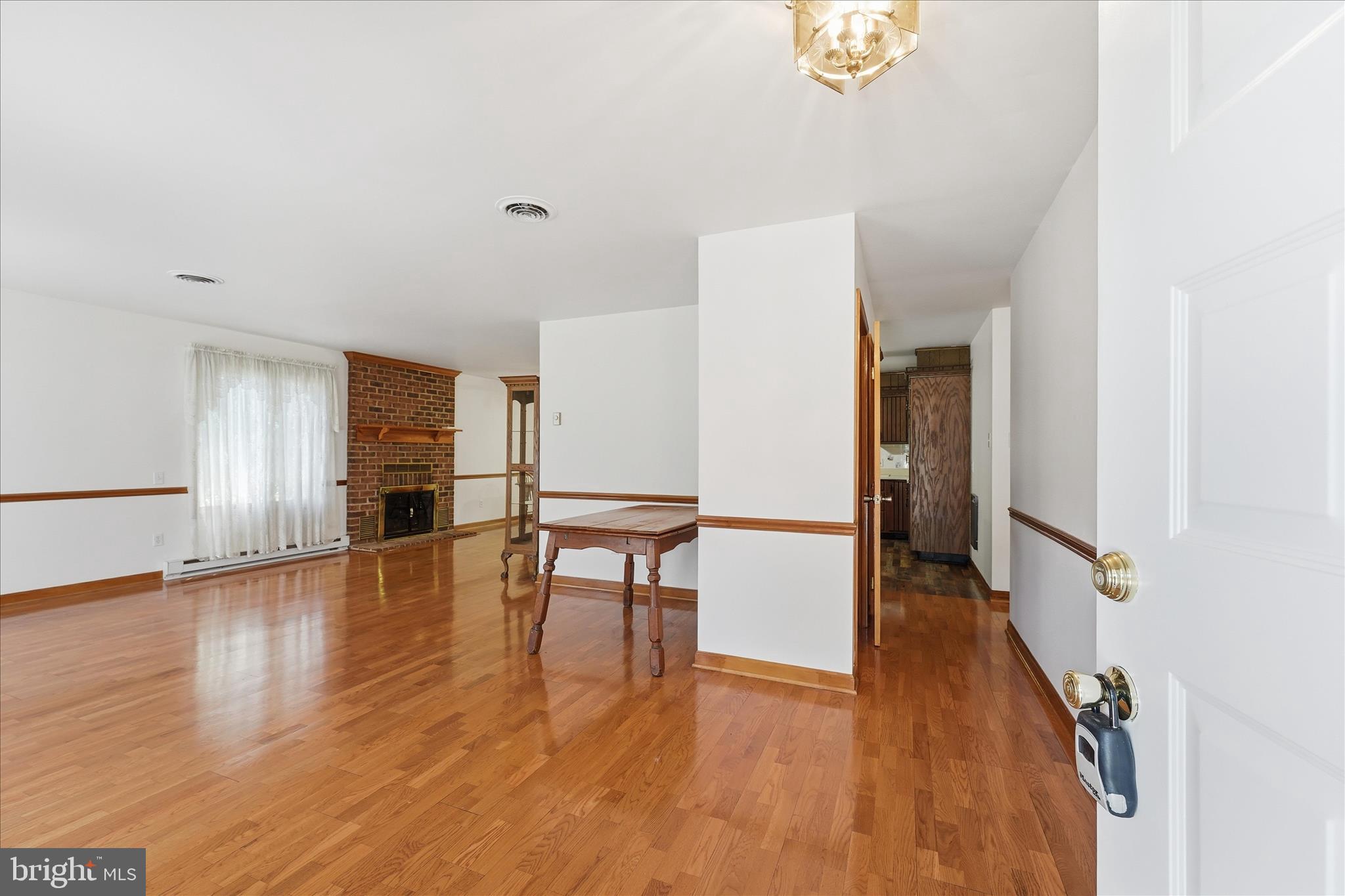 ROCKY SPRING ACRES - Residential