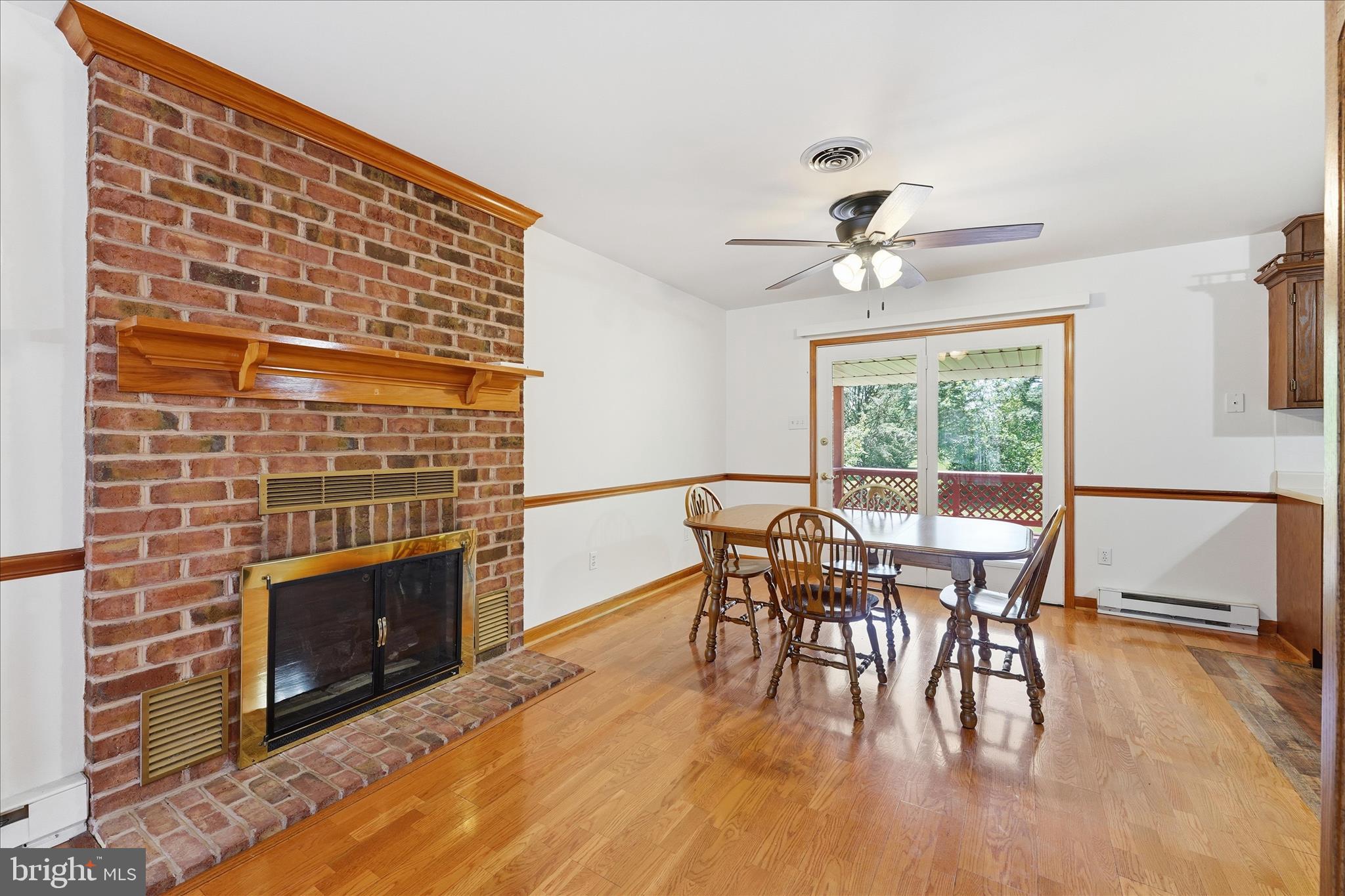 ROCKY SPRING ACRES - Residential