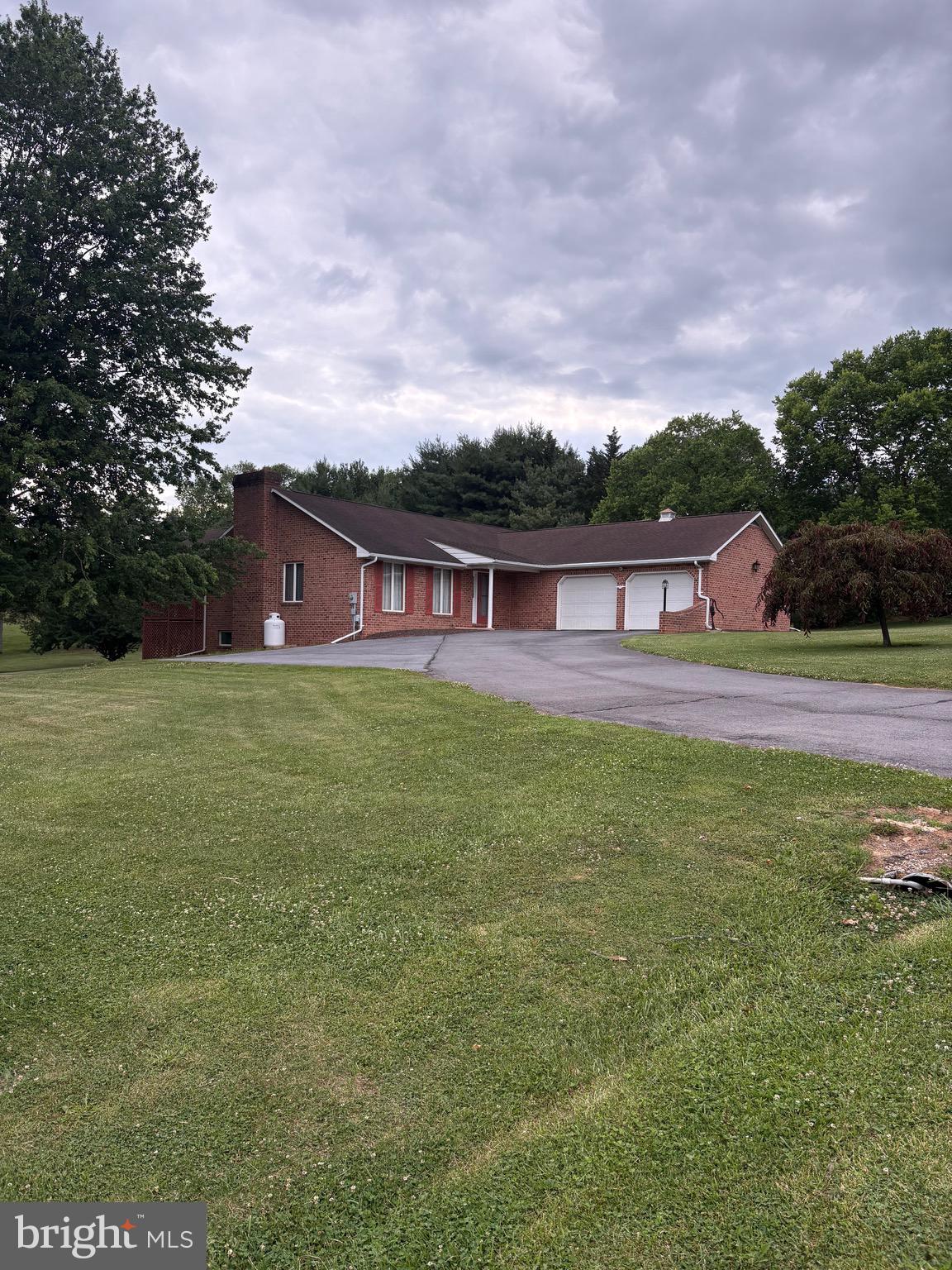 ROCKY SPRING ACRES - Residential