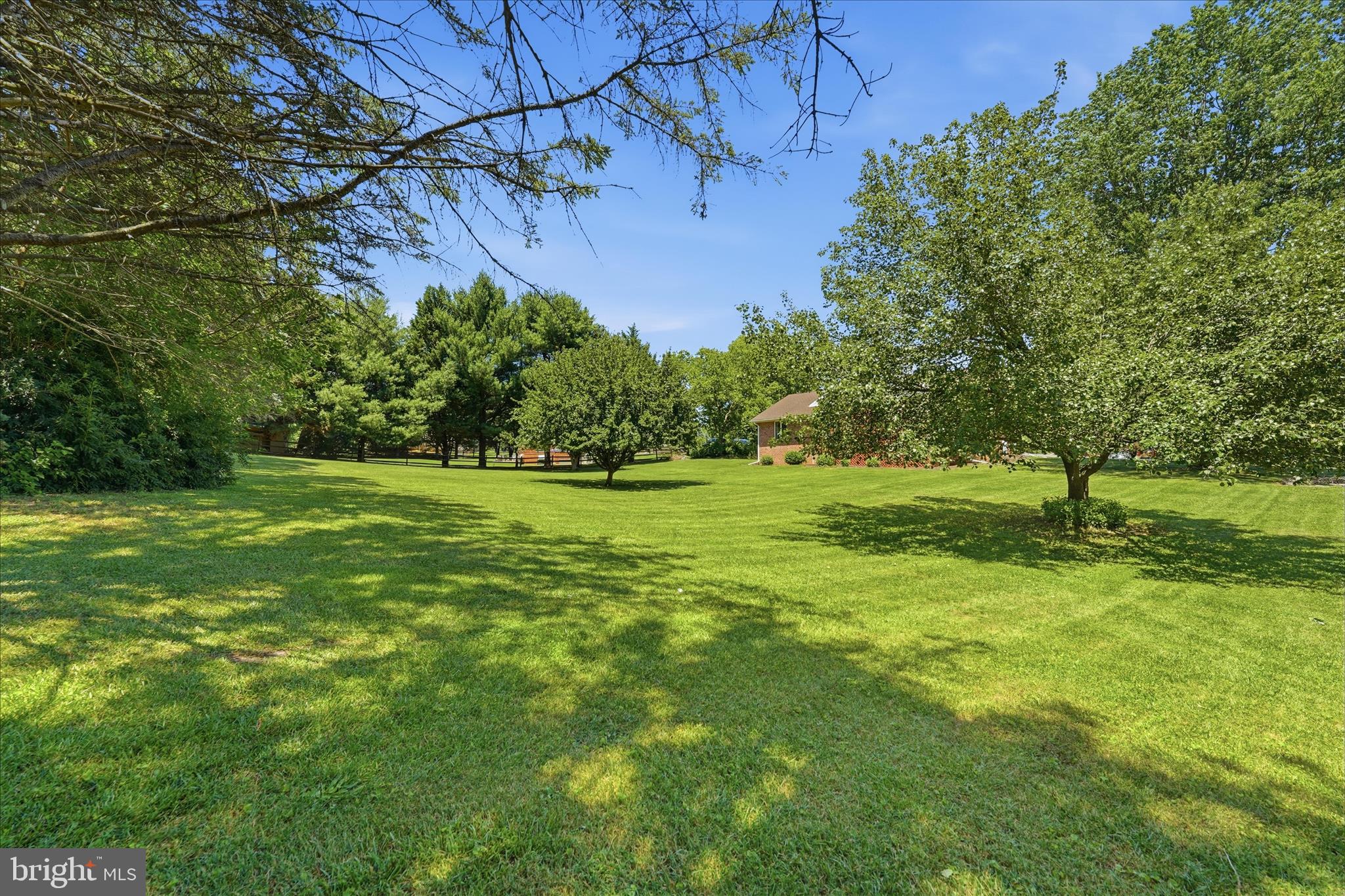 ROCKY SPRING ACRES - Residential