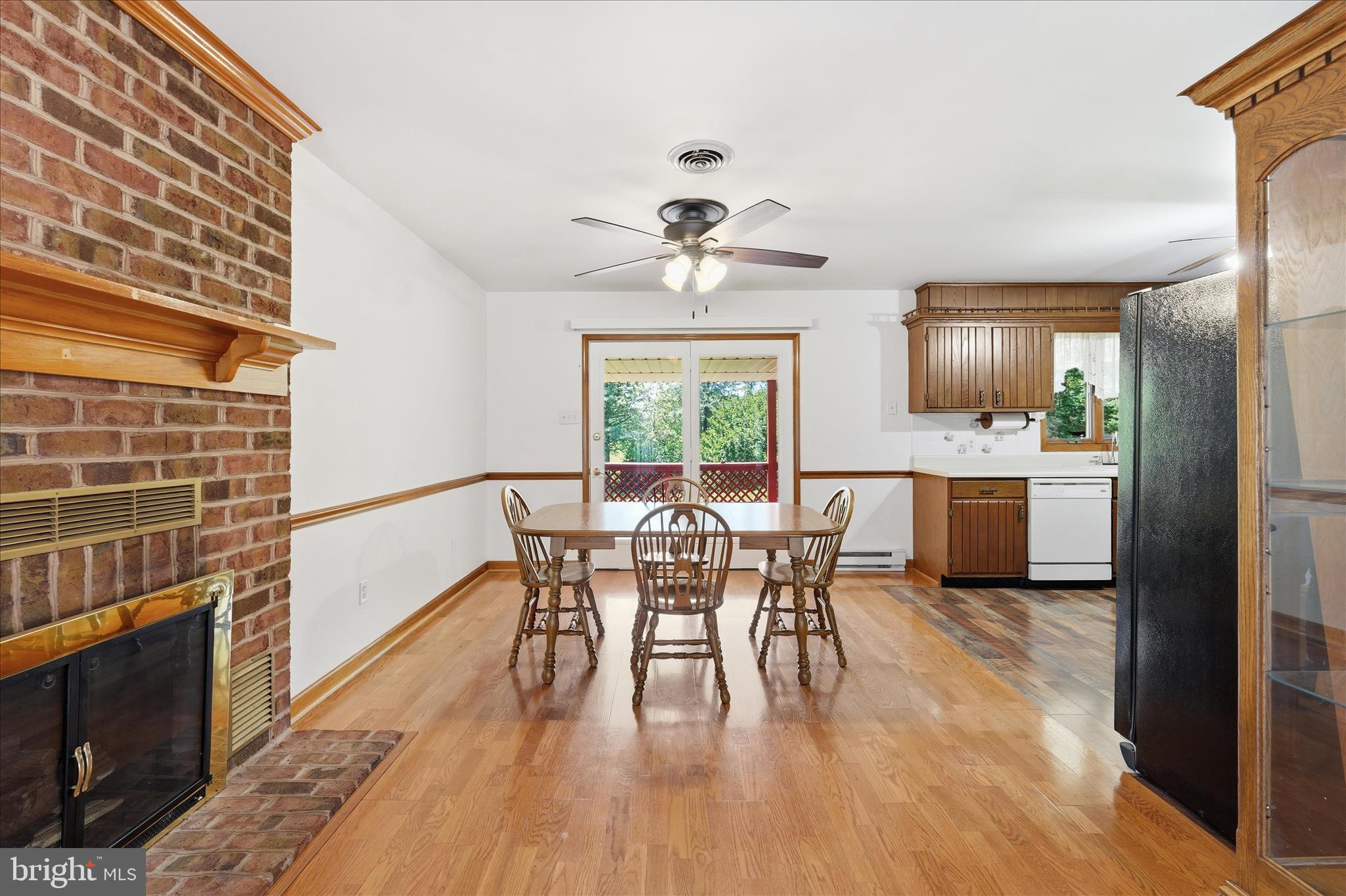 ROCKY SPRING ACRES - Residential