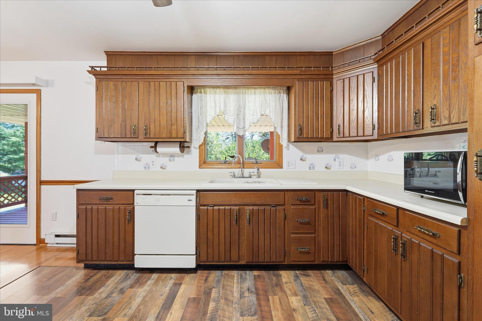 ROCKY SPRING ACRES - Residential