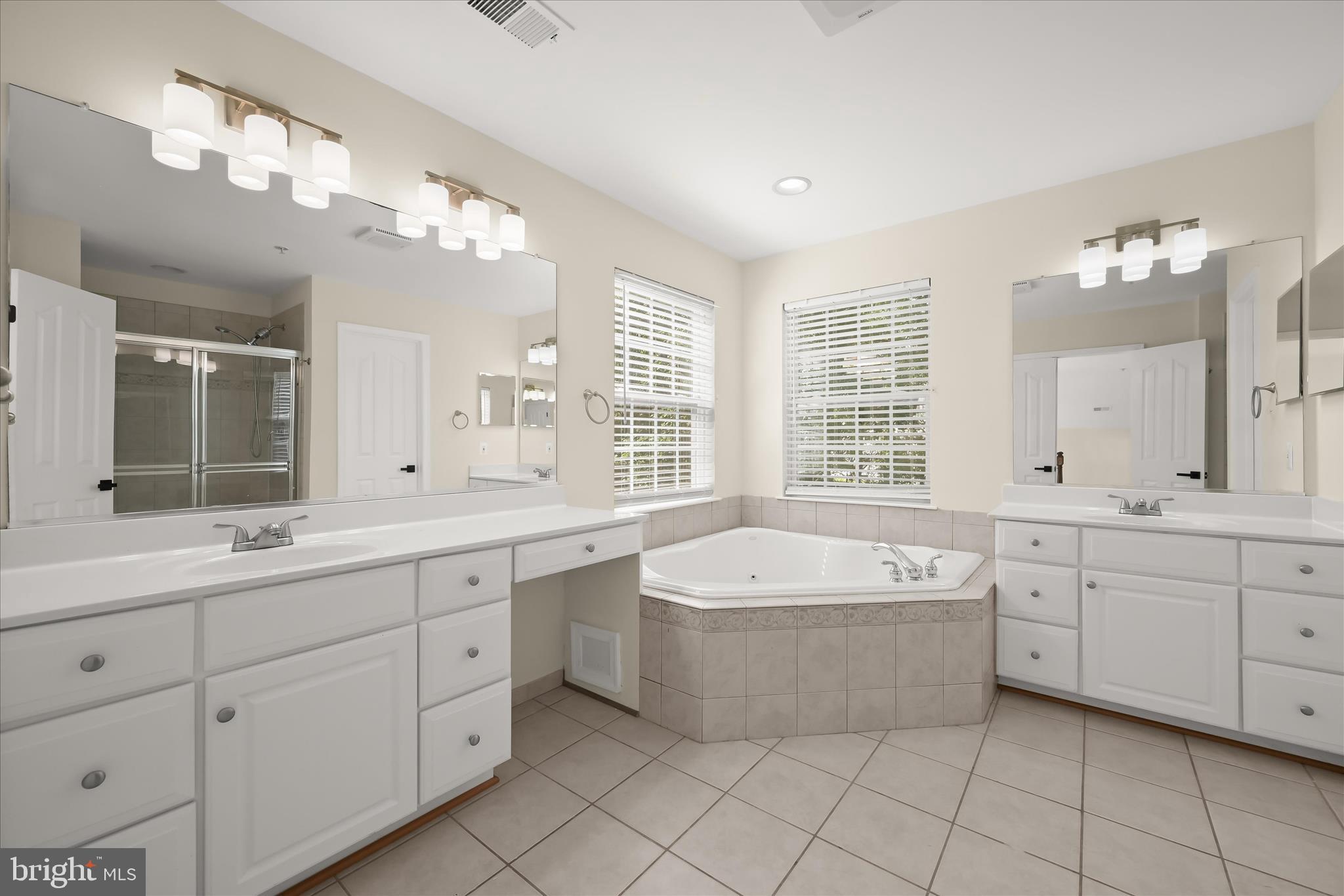 FAIRWOOD - Residential