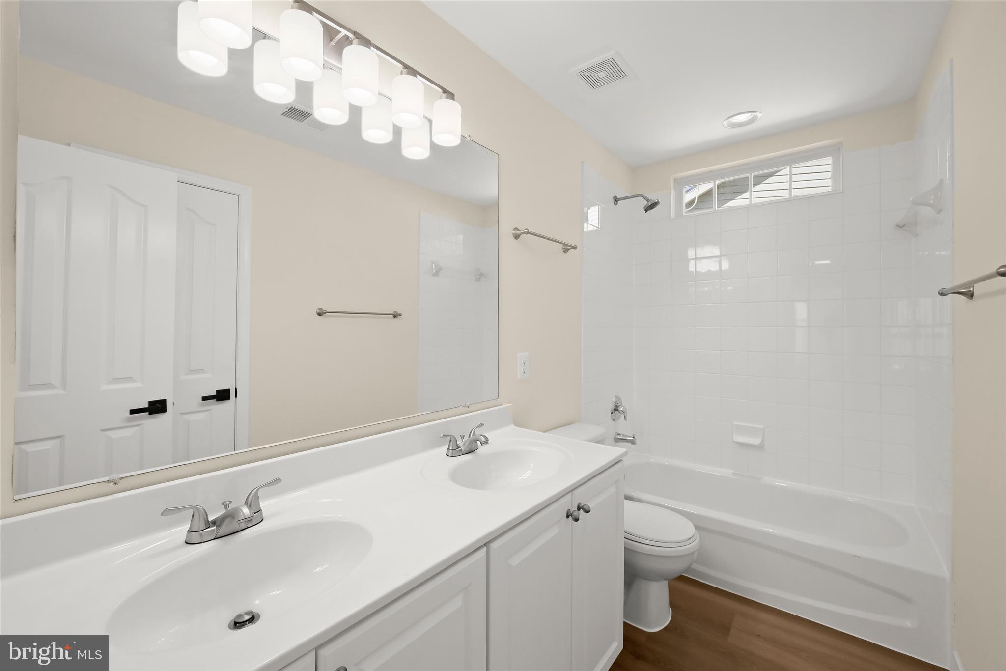 FAIRWOOD - Residential
