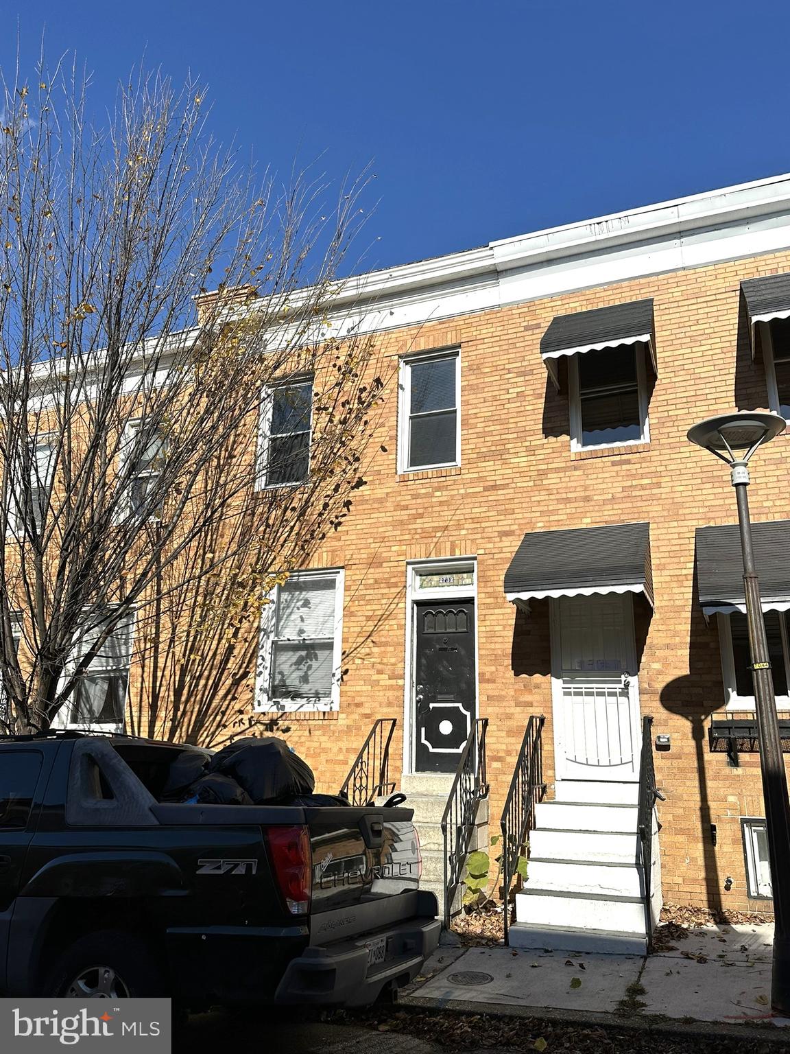 Investor Alert!!! Some sweat equity and paint will get this previously updated home ready for renters again, or ready for you to move right in. Many other properties on this quiet street have been recently renovated - don't miss out on your chance to join in.