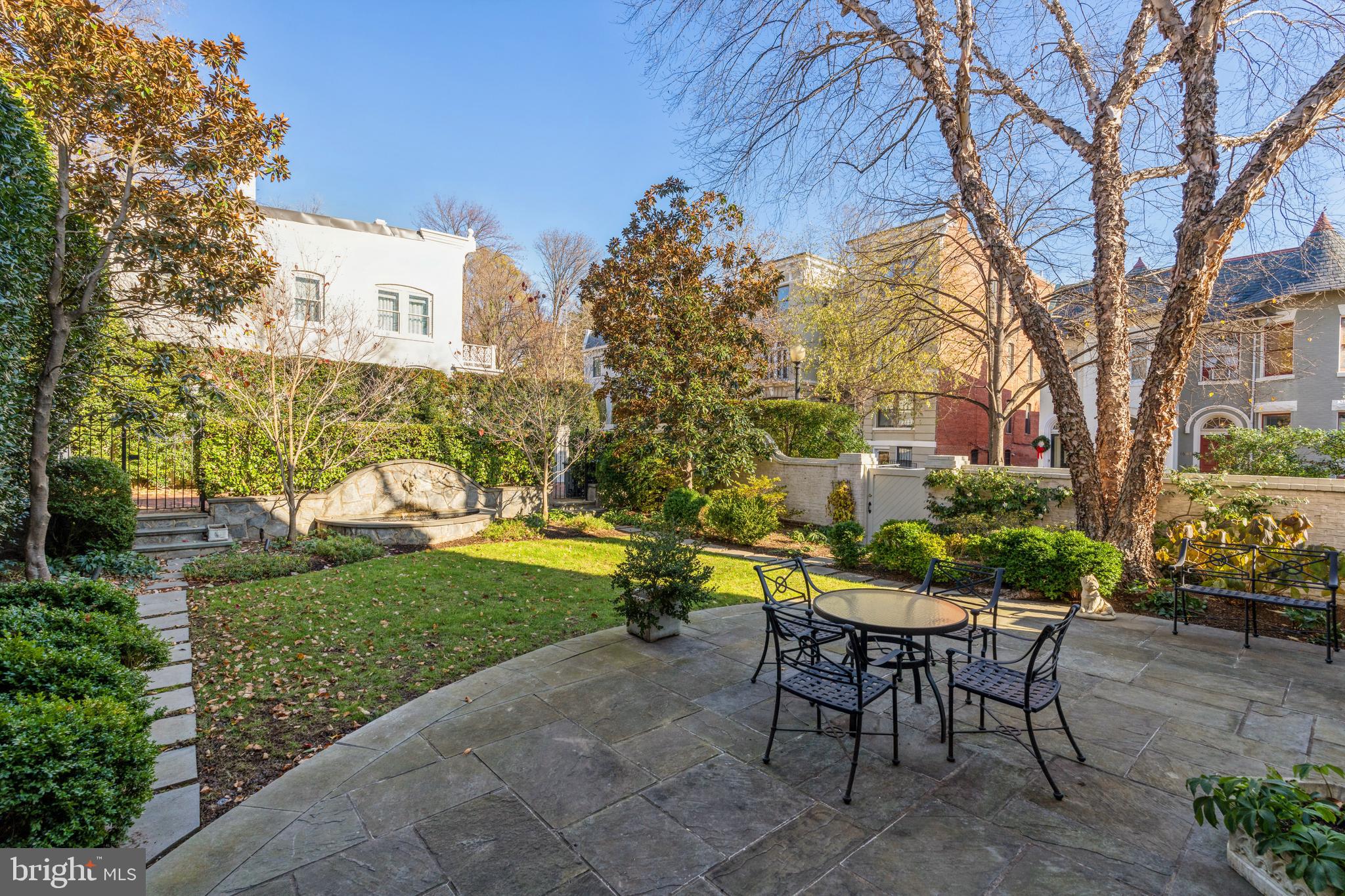GEORGETOWN - Residential