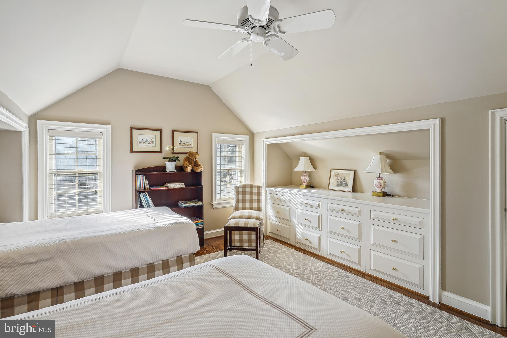 GEORGETOWN - Residential