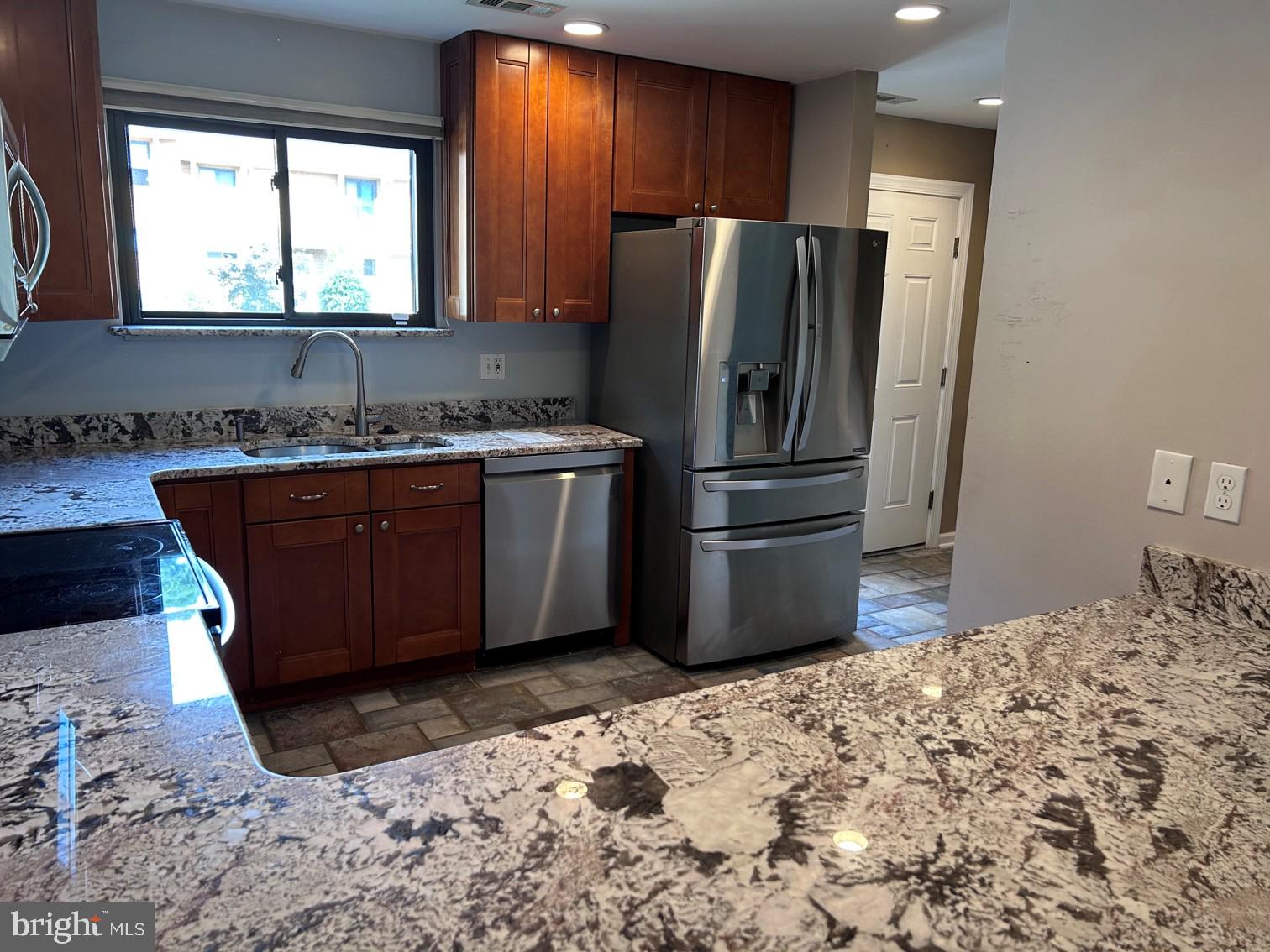 WALNUT RIDGE - Residential