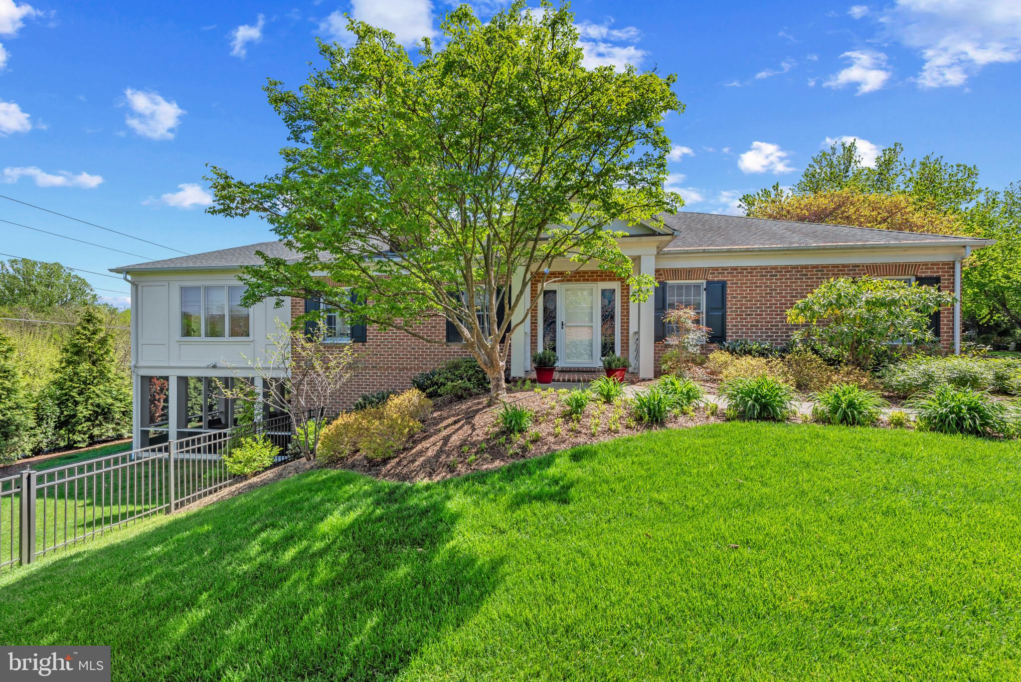 BRIGHTWOOD - Residential
