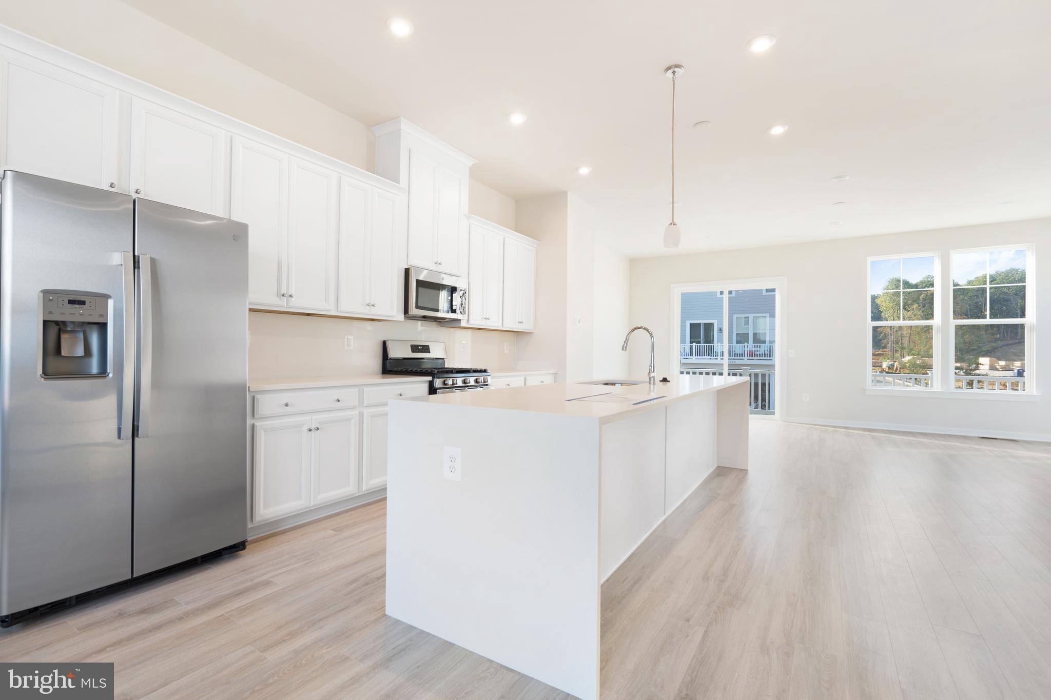 POTOMAC SHORES - Residential