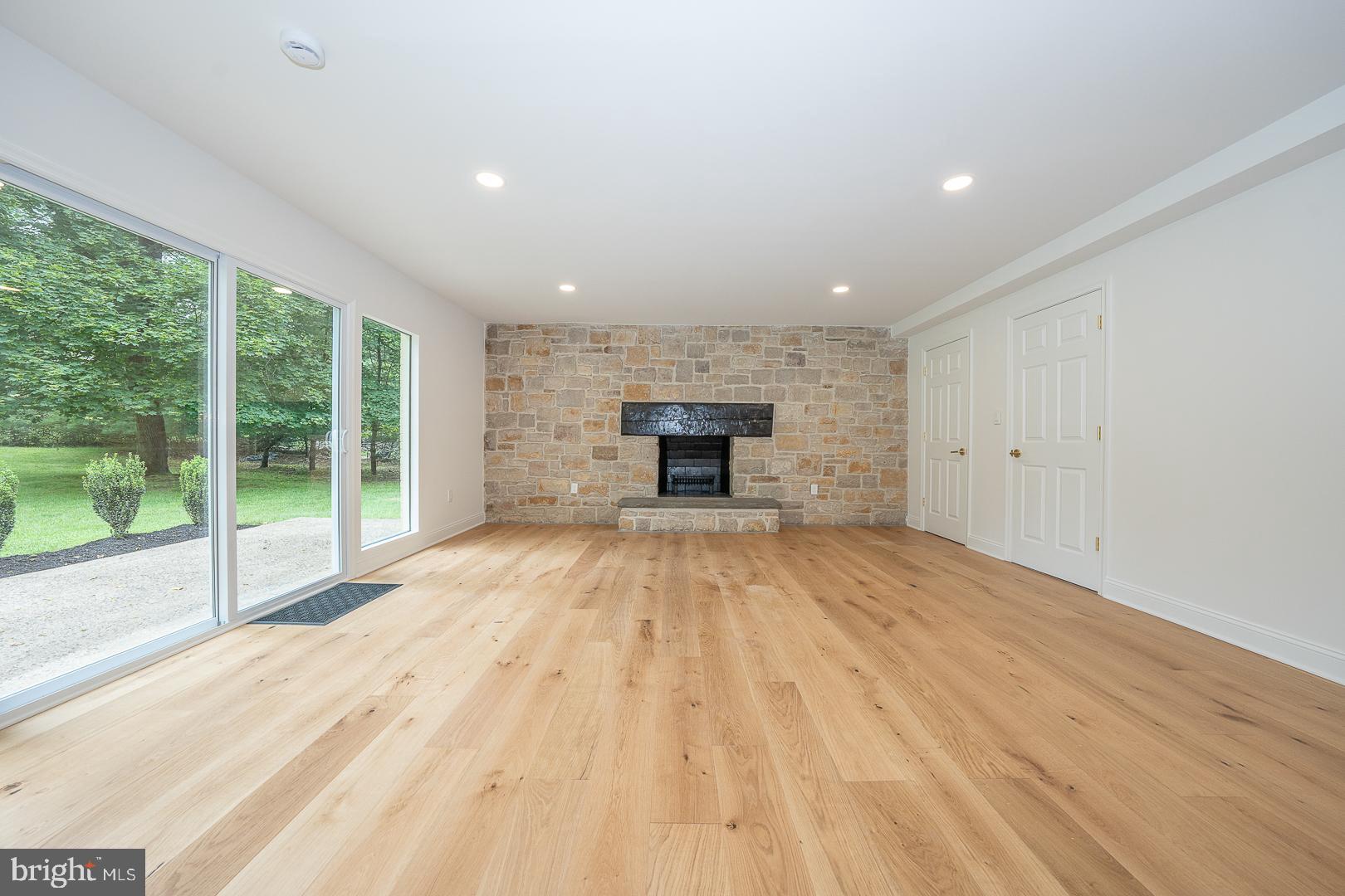 LAFAYETTE HILL - Residential