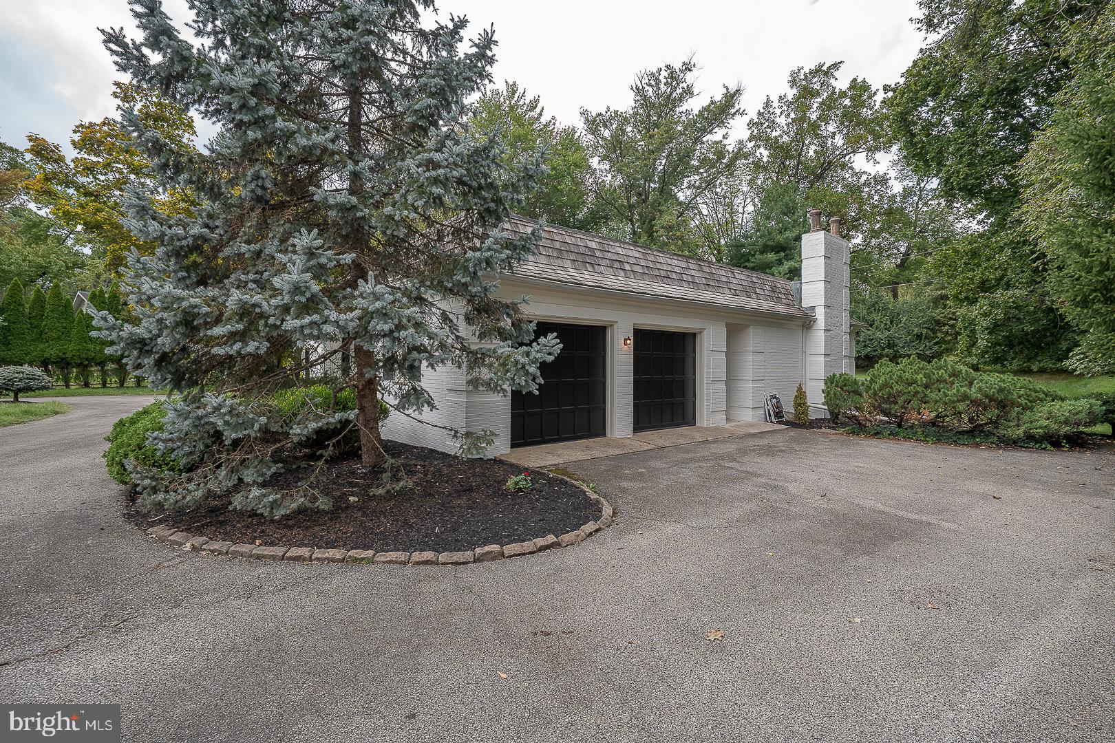 LAFAYETTE HILL - Residential