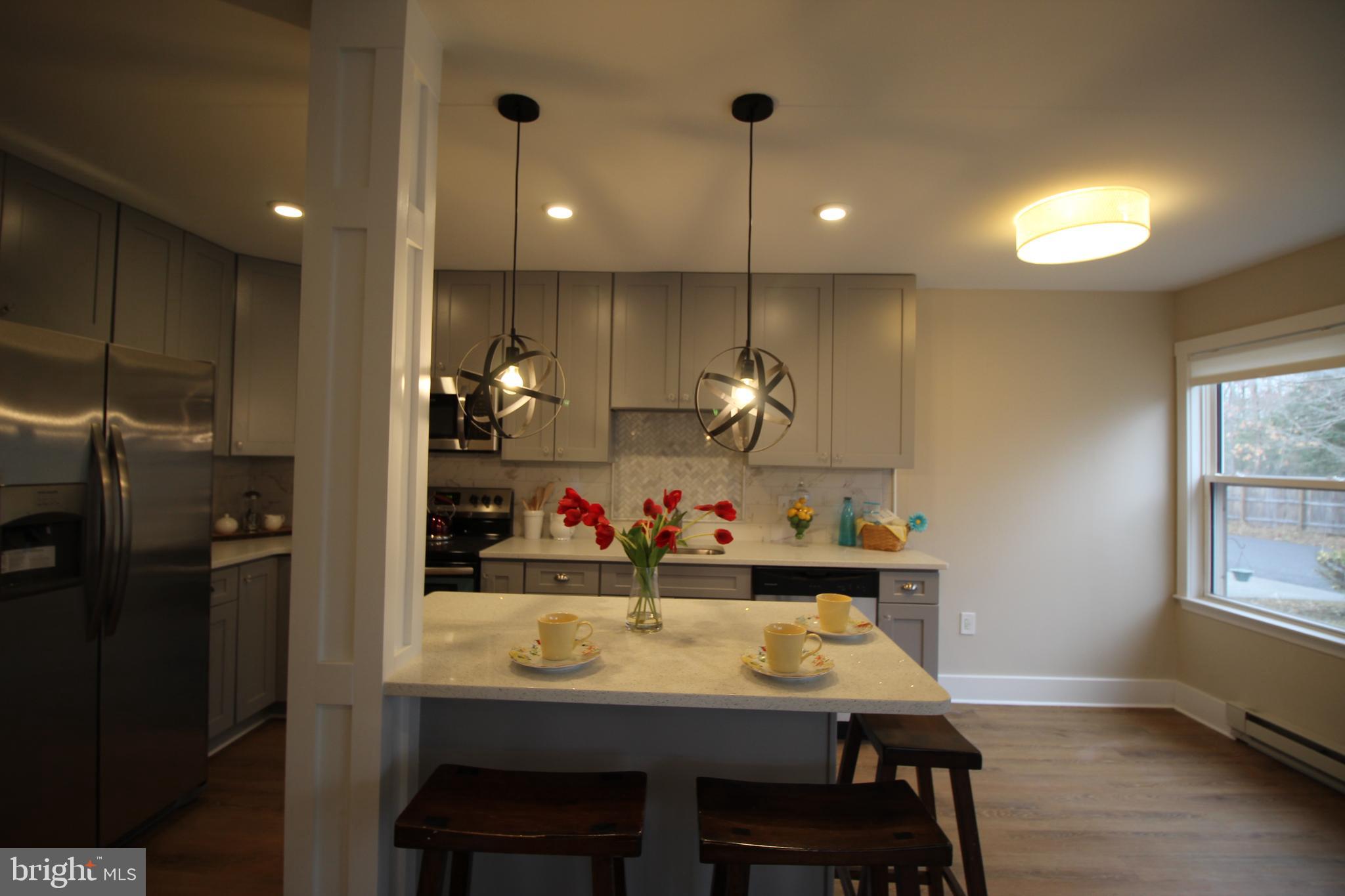 EDGEWATER - Residential Lease