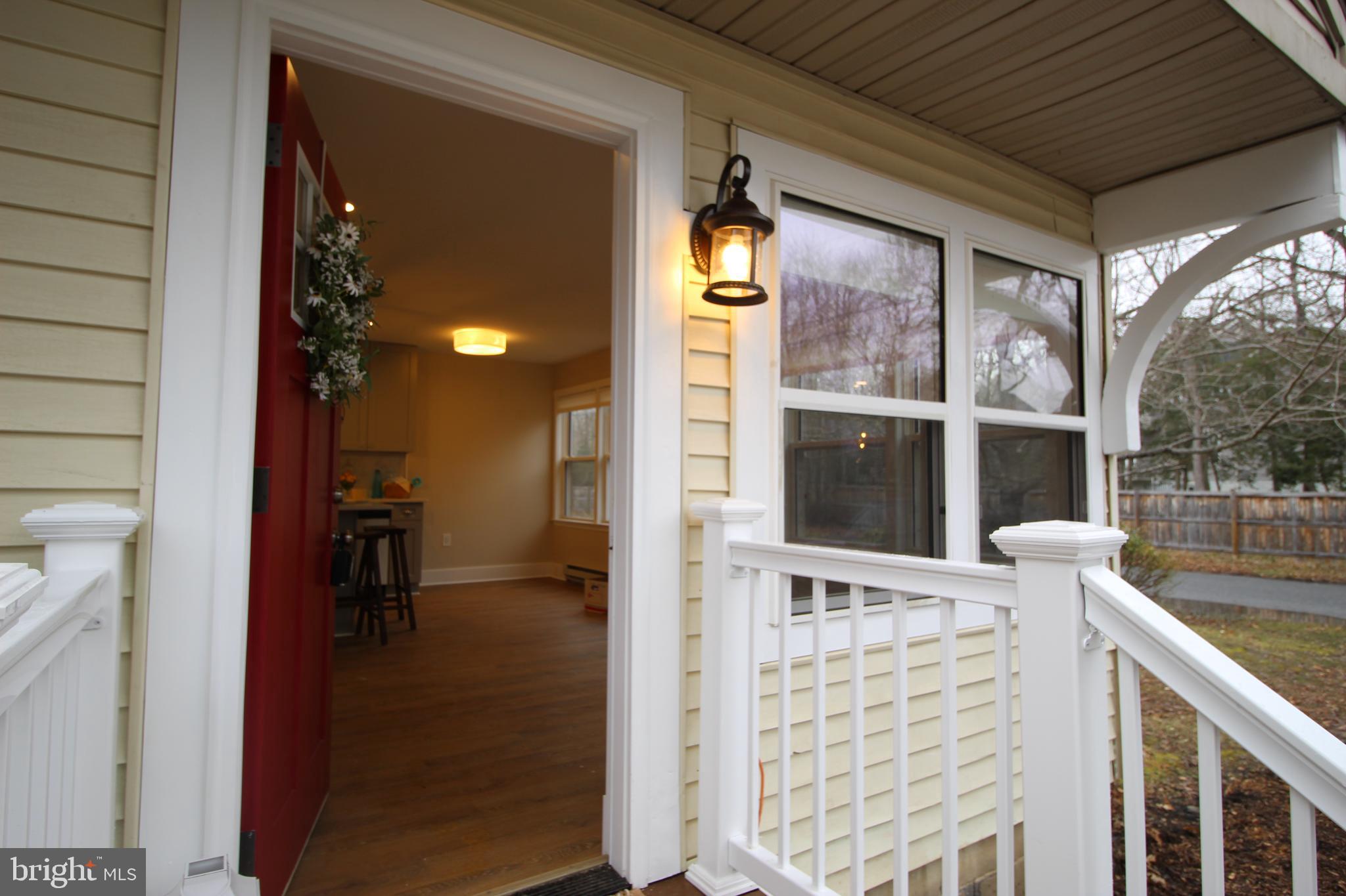 EDGEWATER - Residential Lease