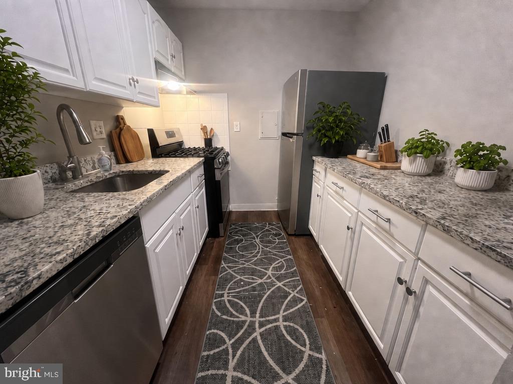 BETHESDA PARK - Residential