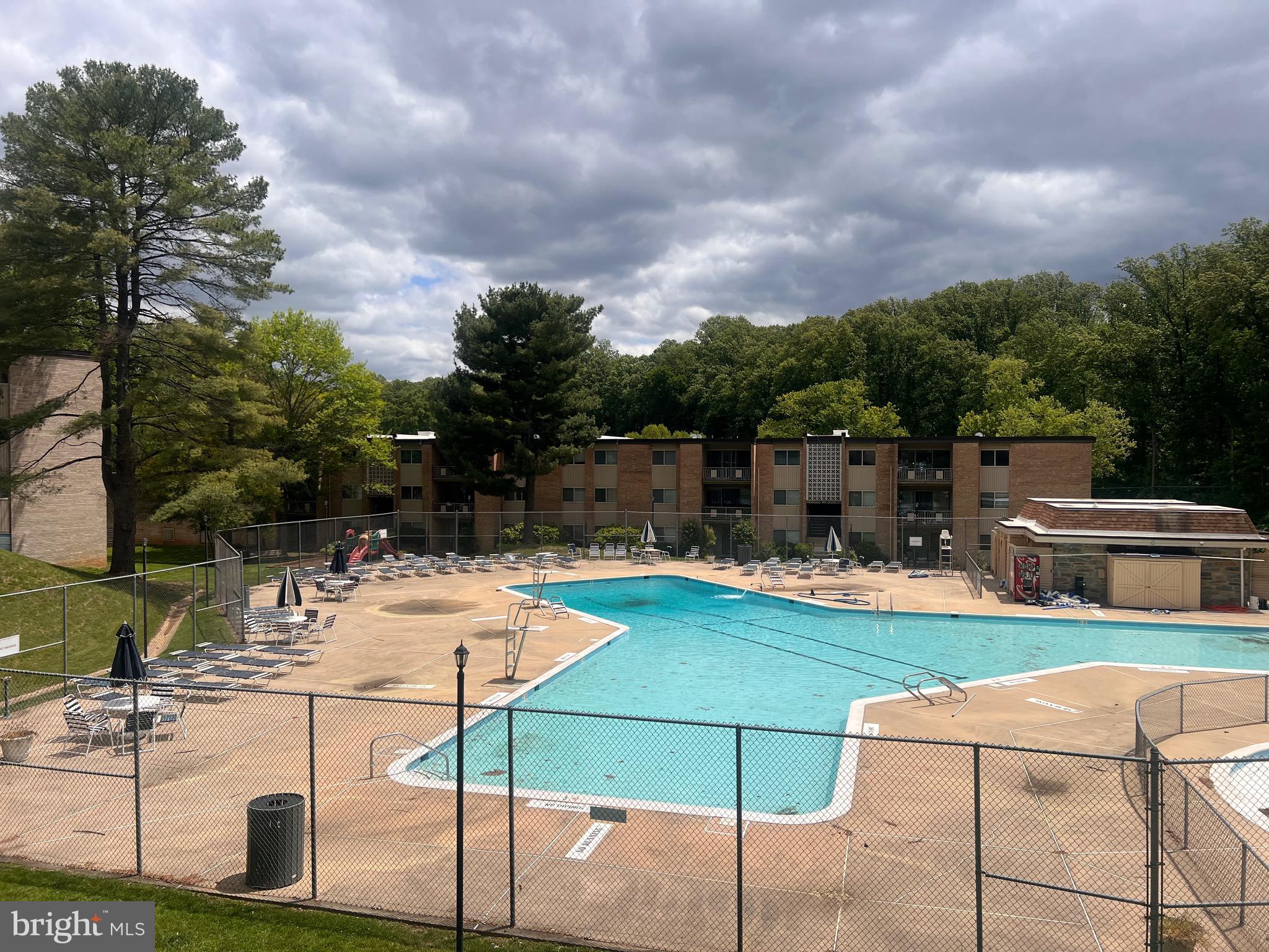 BETHESDA PARK - Residential