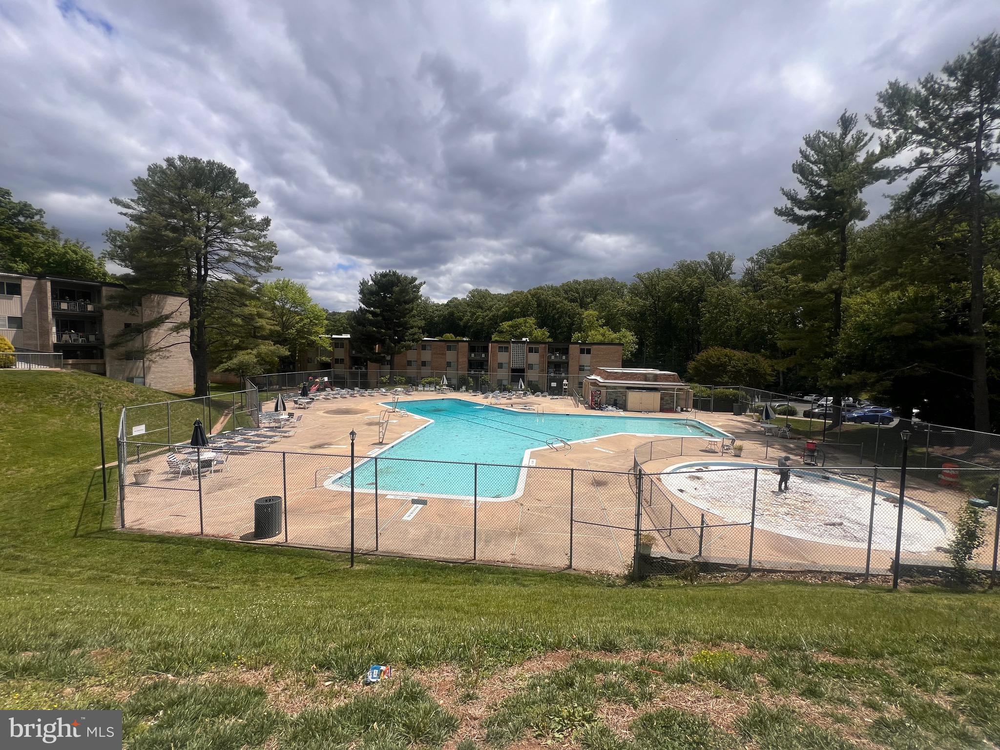 BETHESDA PARK - Residential