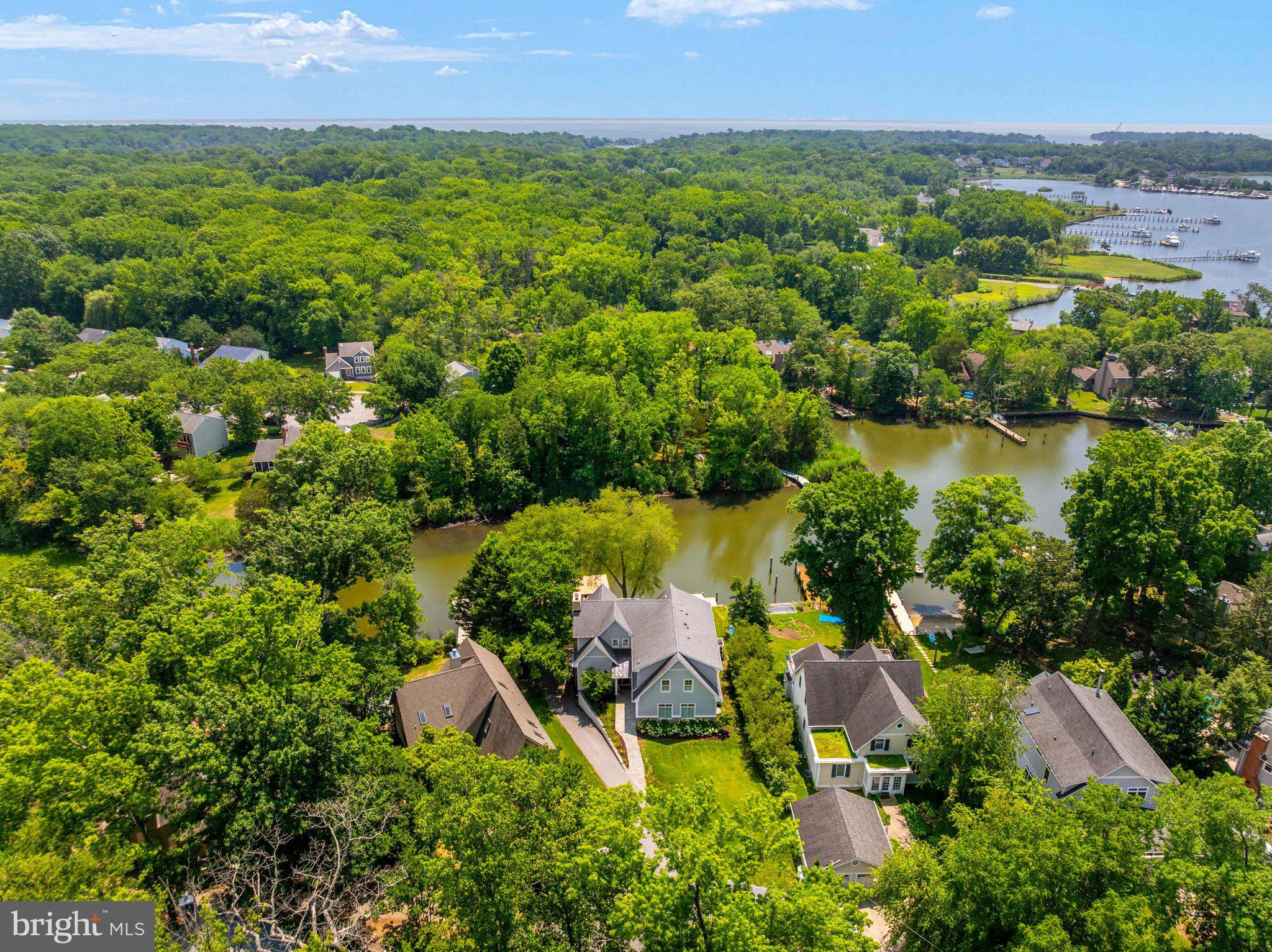 HILLSMERE SHORES - Residential