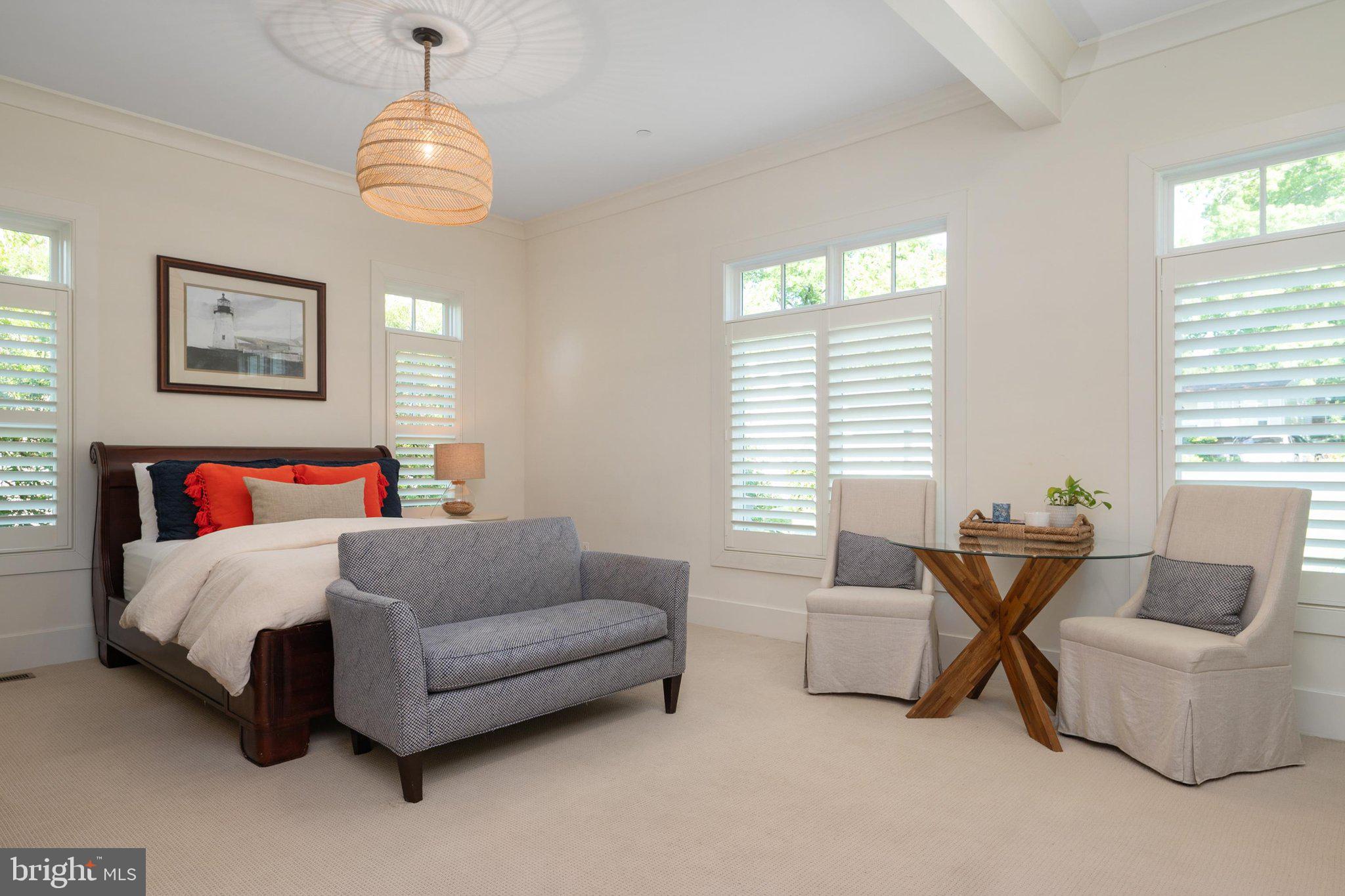 HILLSMERE SHORES - Residential