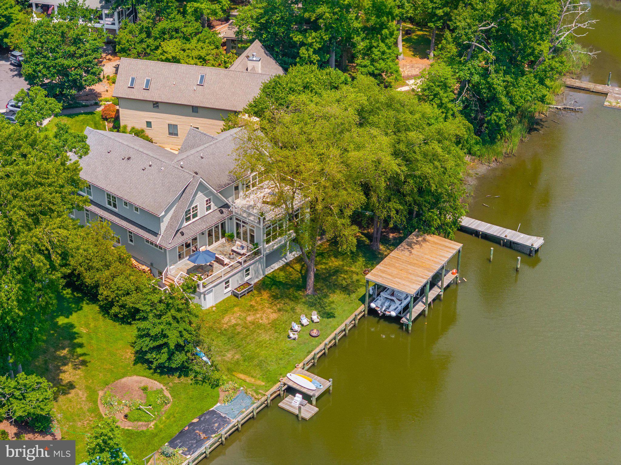 HILLSMERE SHORES - Residential
