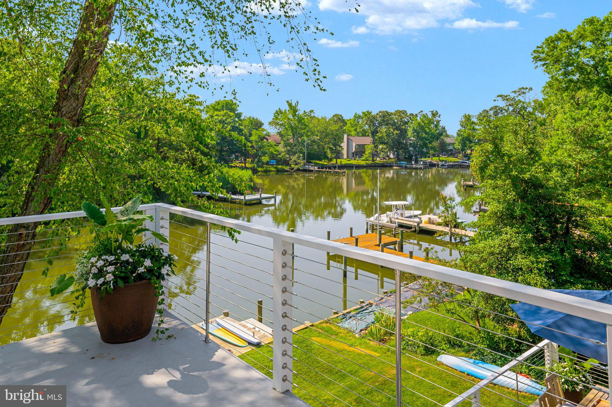 HILLSMERE SHORES - Residential