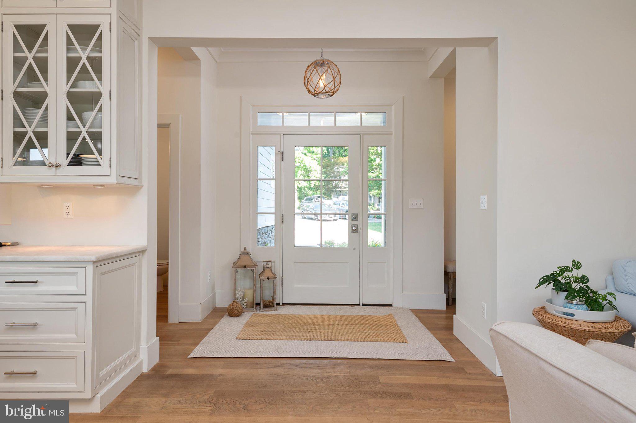 HILLSMERE SHORES - Residential