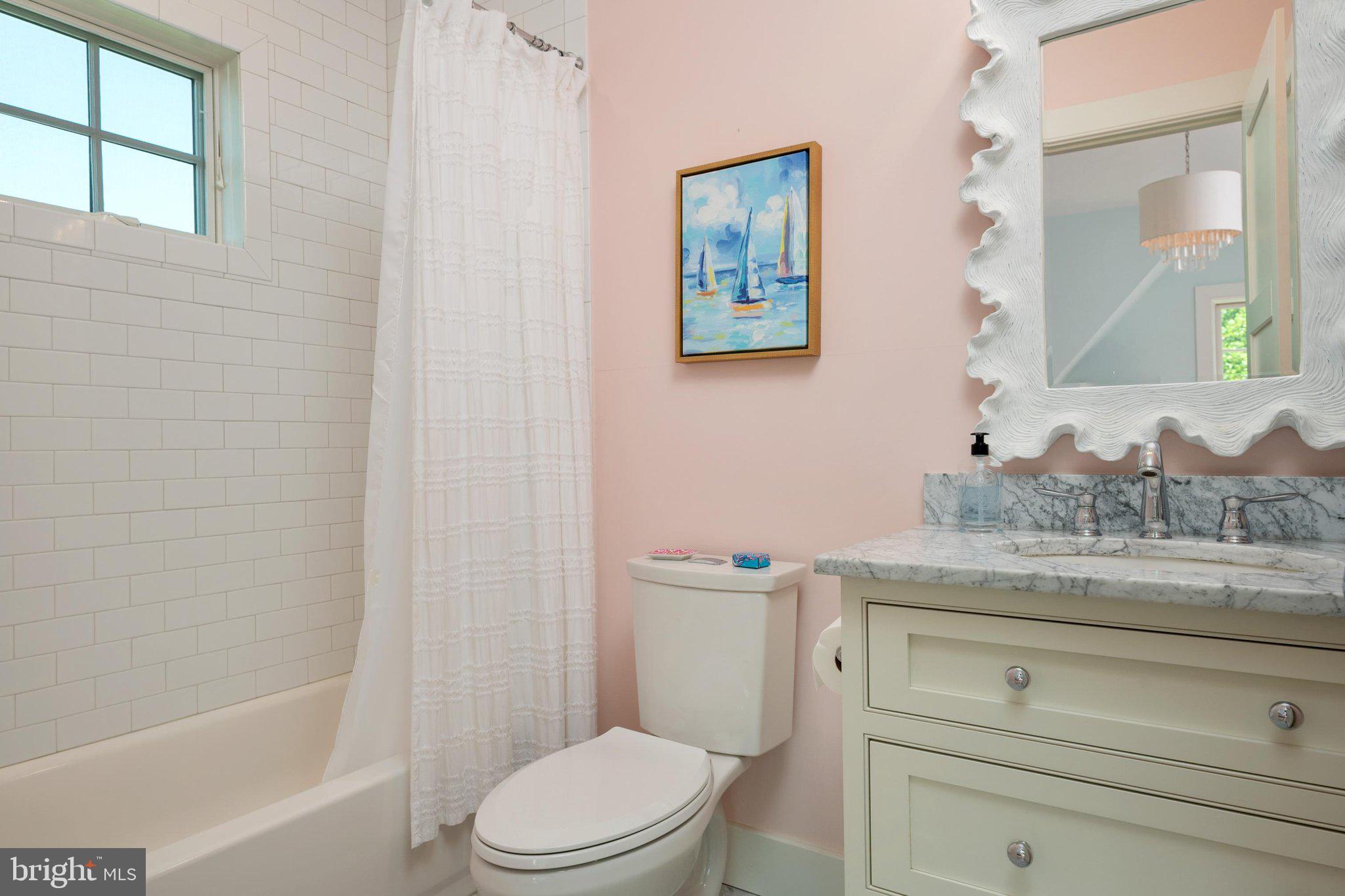 HILLSMERE SHORES - Residential