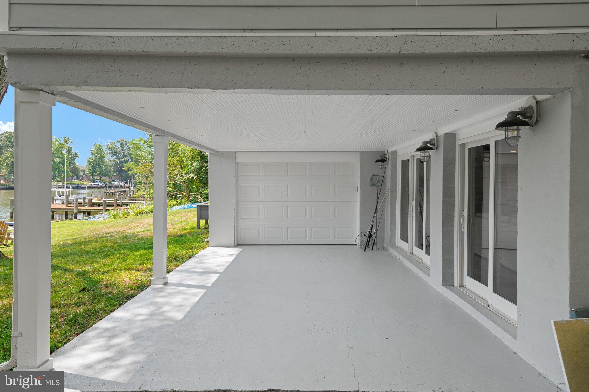 HILLSMERE SHORES - Residential