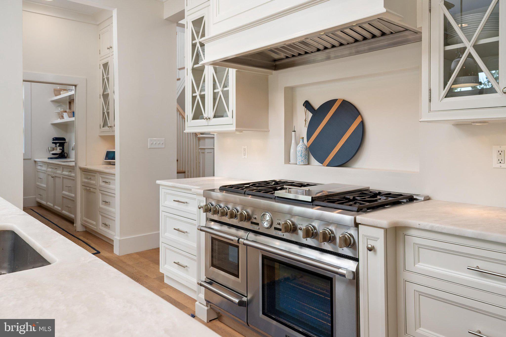 HILLSMERE SHORES - Residential