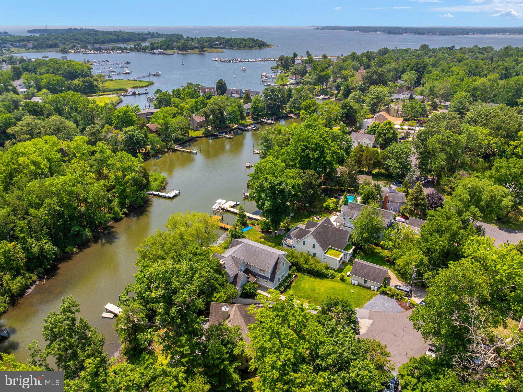 HILLSMERE SHORES - Residential