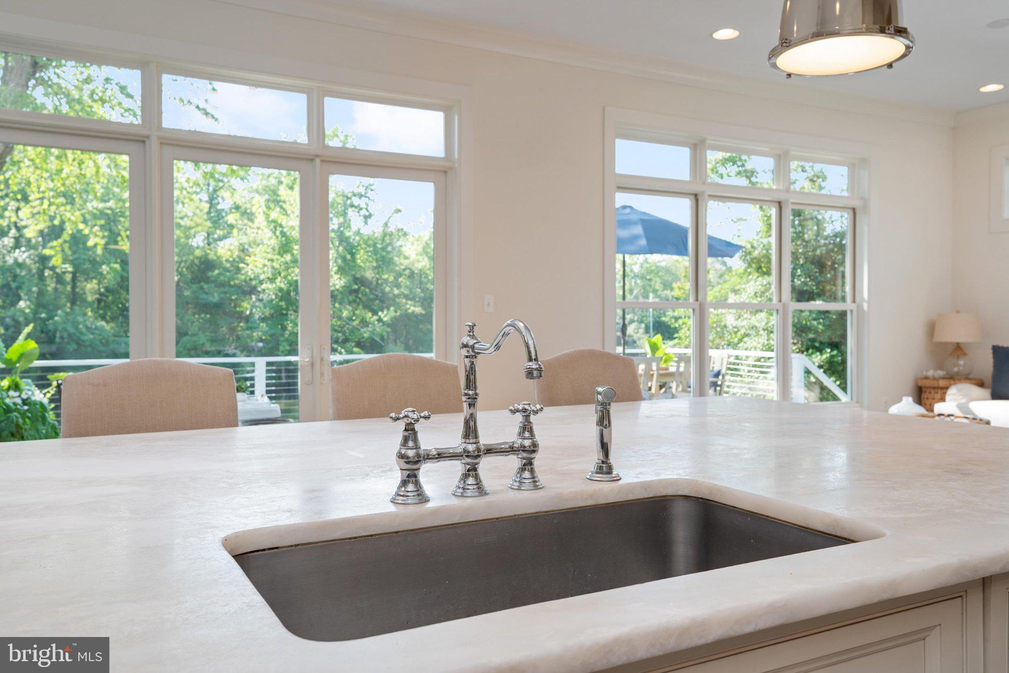 HILLSMERE SHORES - Residential
