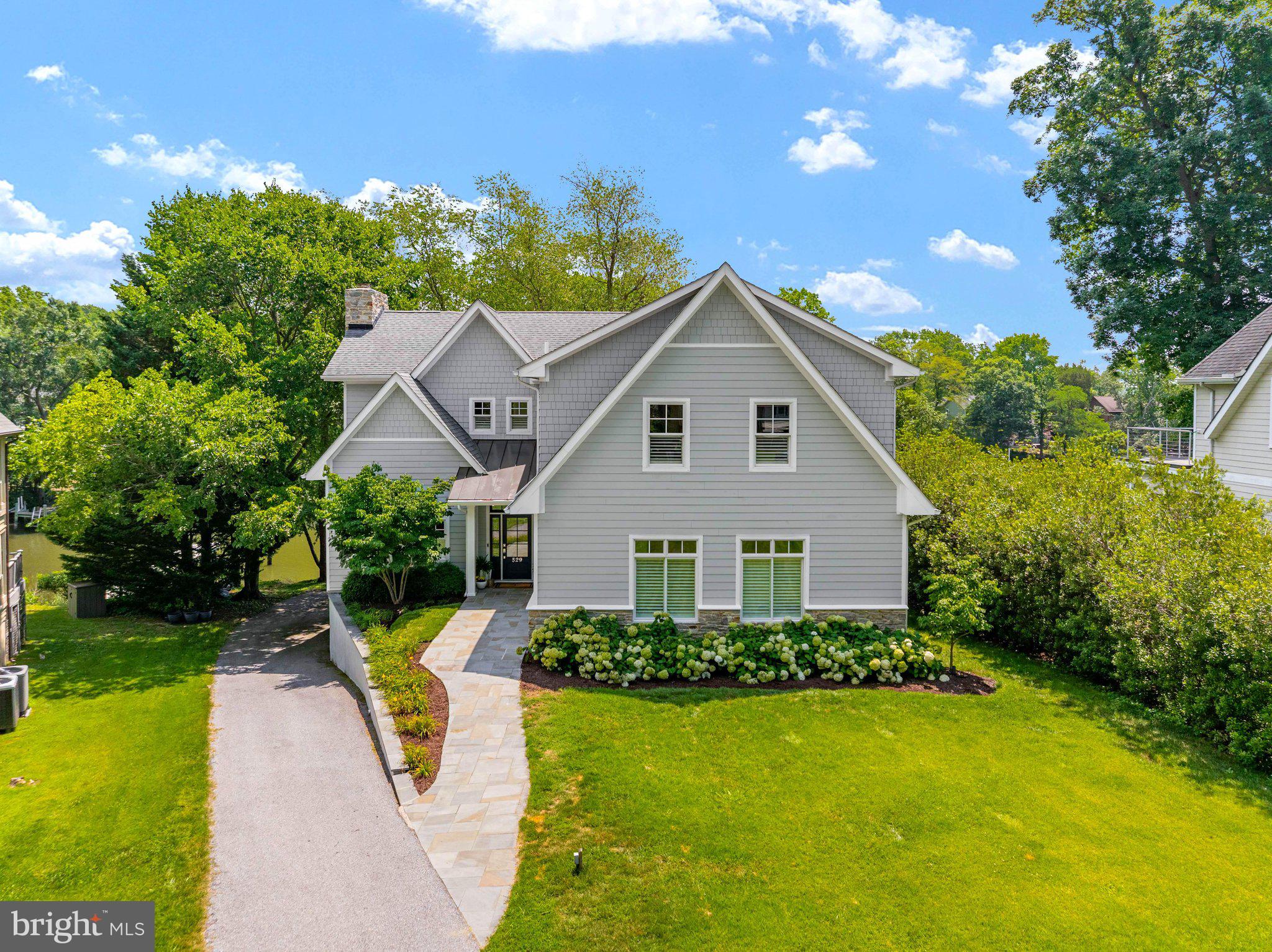 HILLSMERE SHORES - Residential
