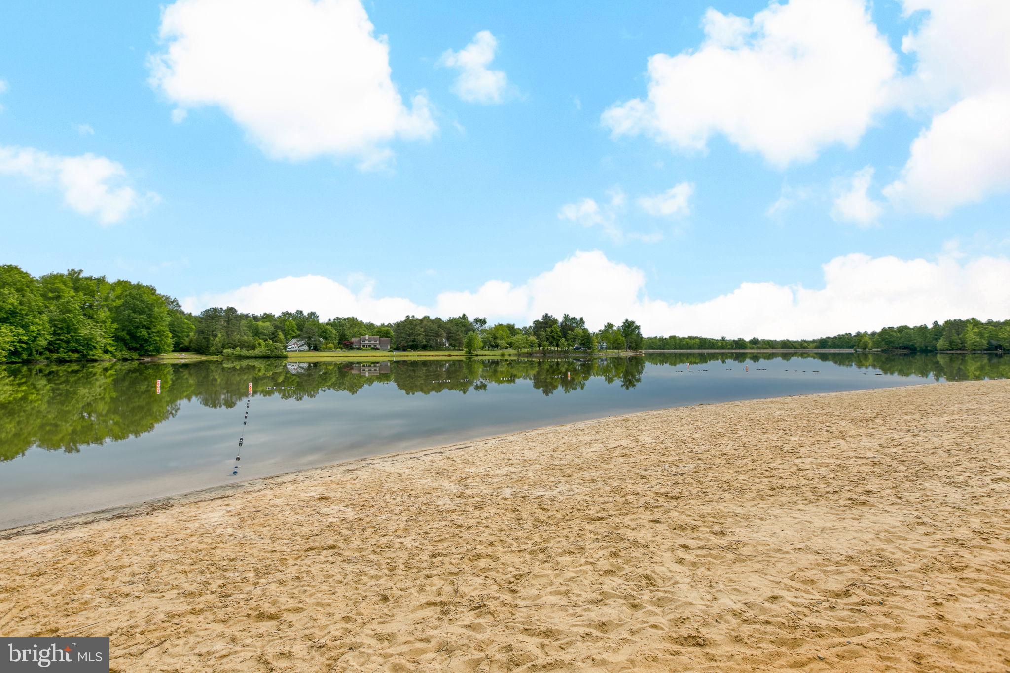 LAKE LAND OR - Residential
