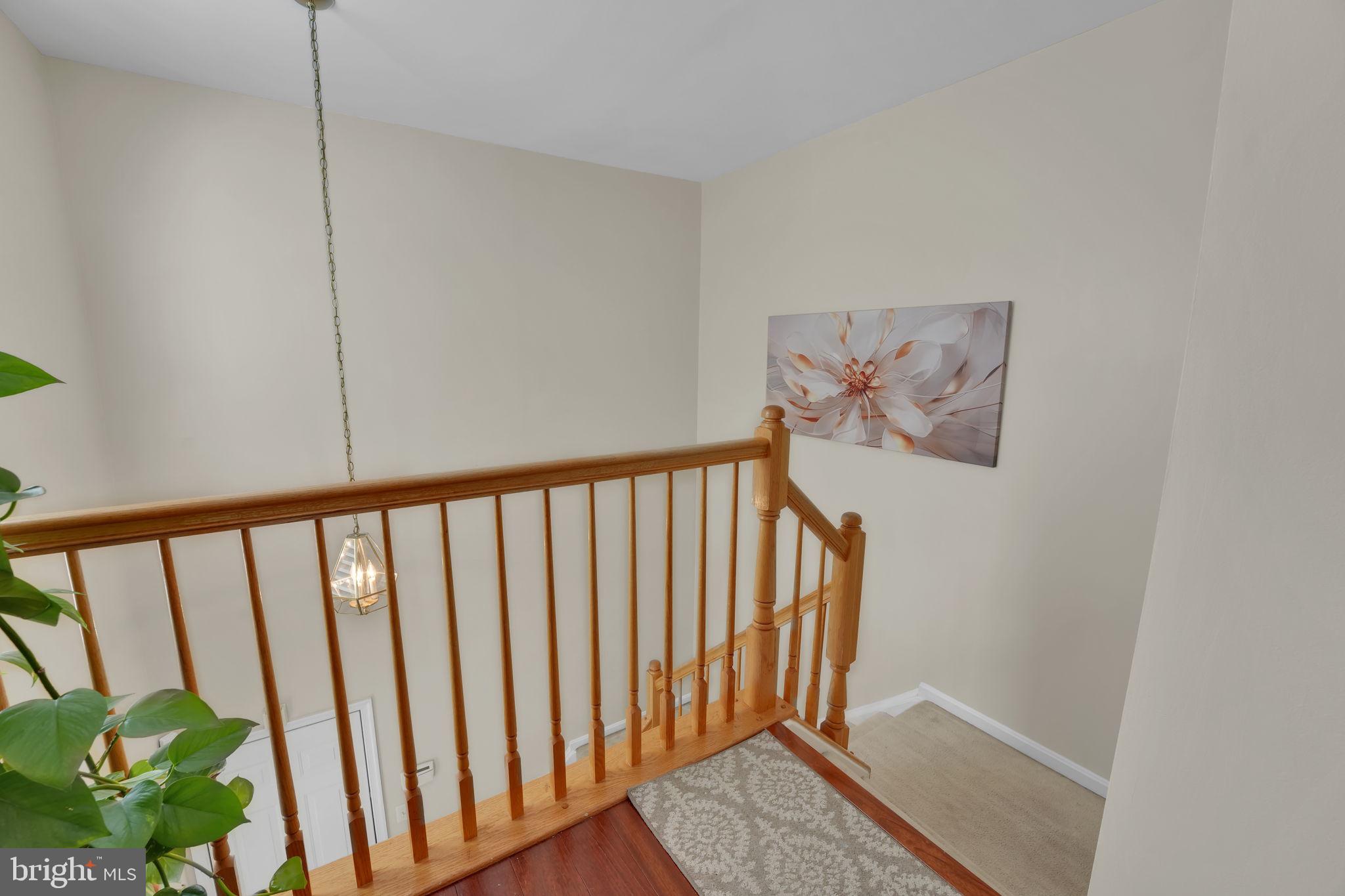 CLOVERLEAF CENTER - Residential
