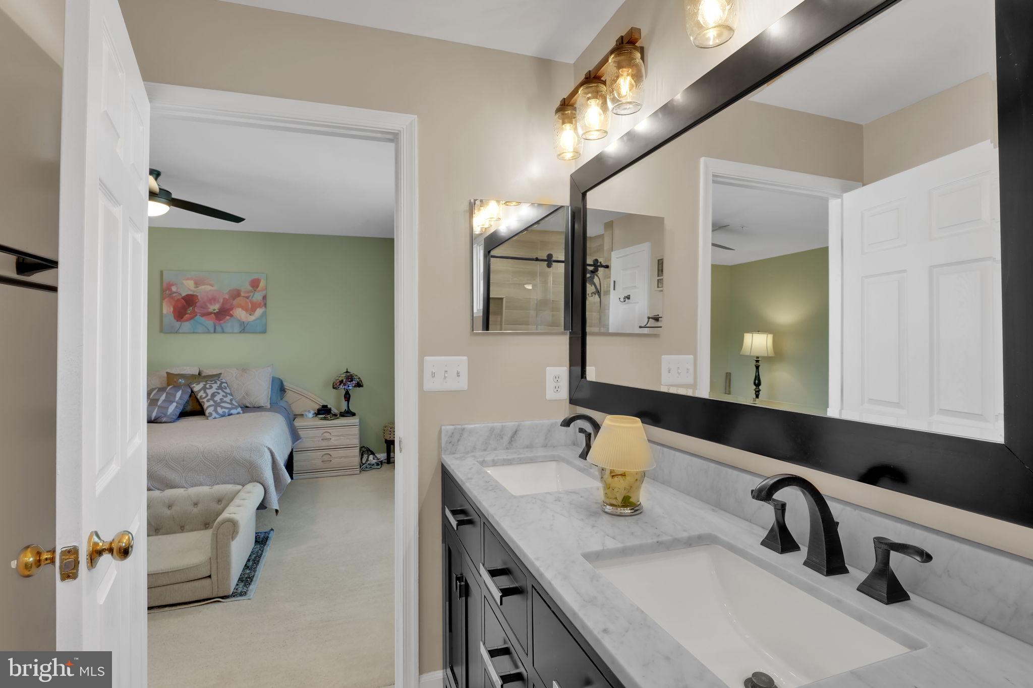 CLOVERLEAF CENTER - Residential