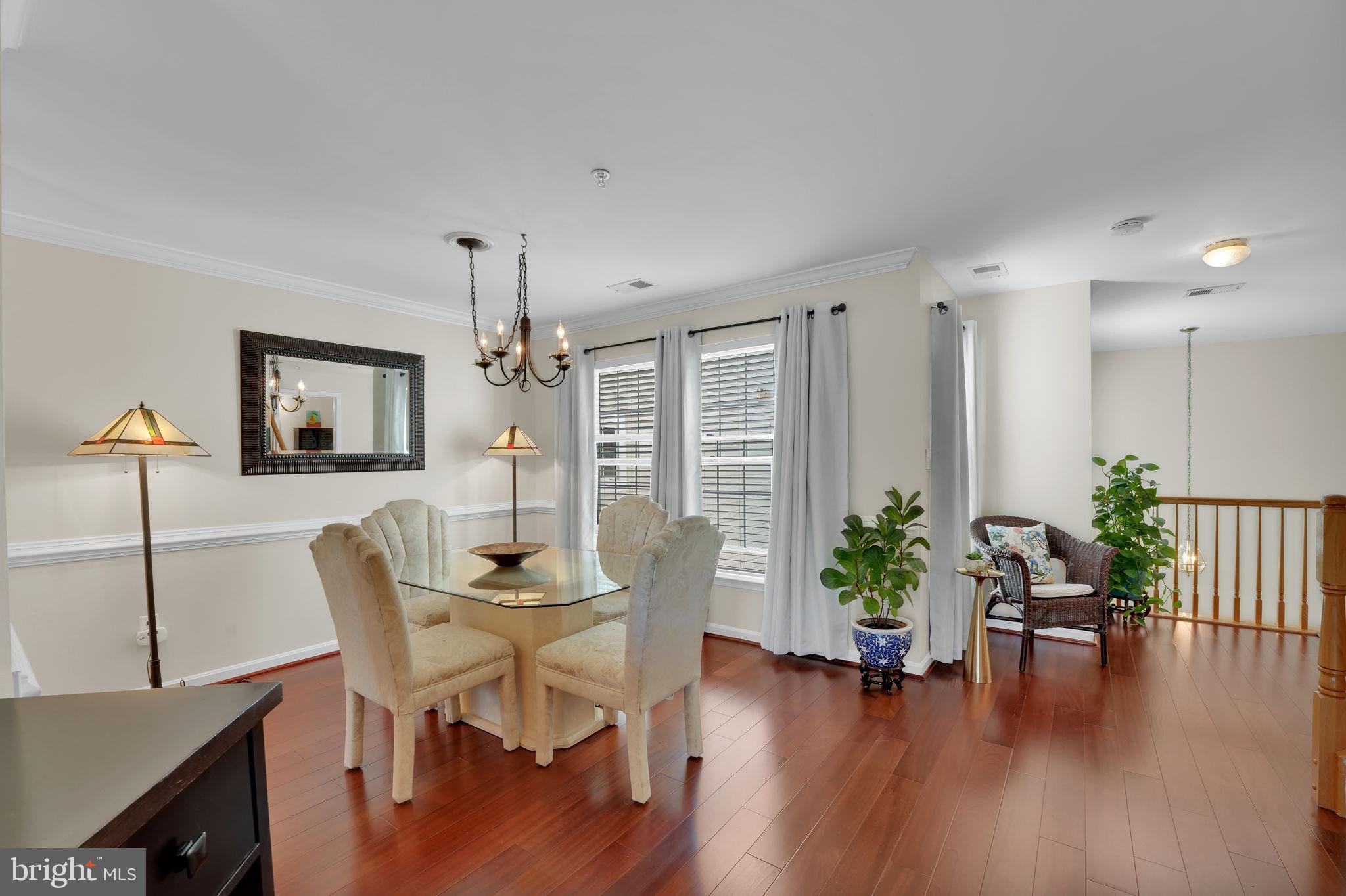 CLOVERLEAF CENTER - Residential