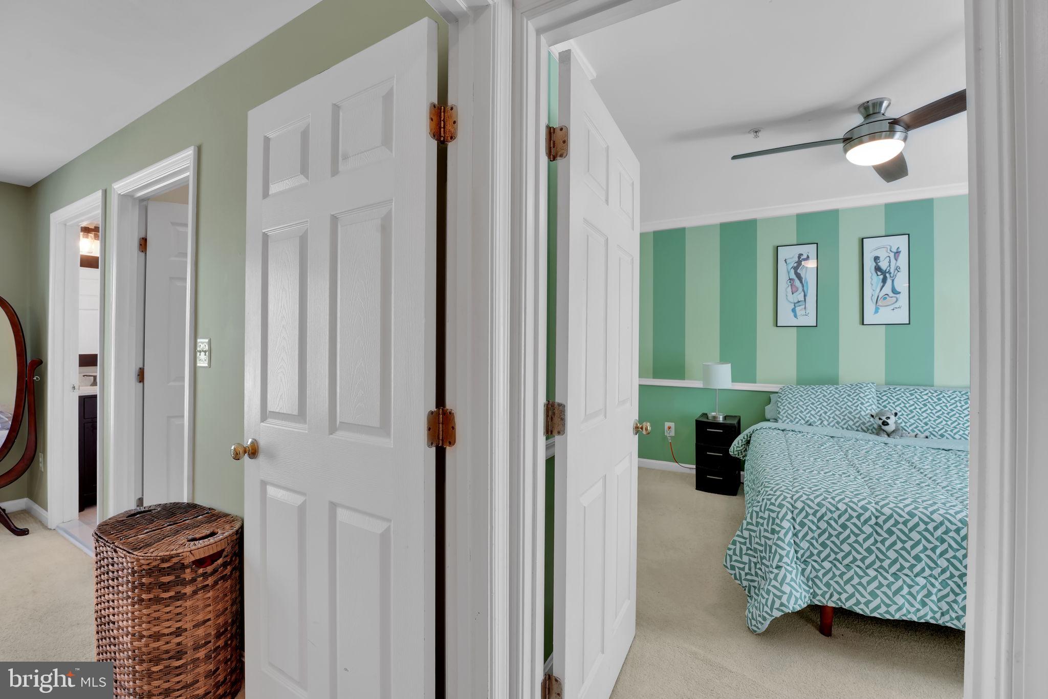 CLOVERLEAF CENTER - Residential