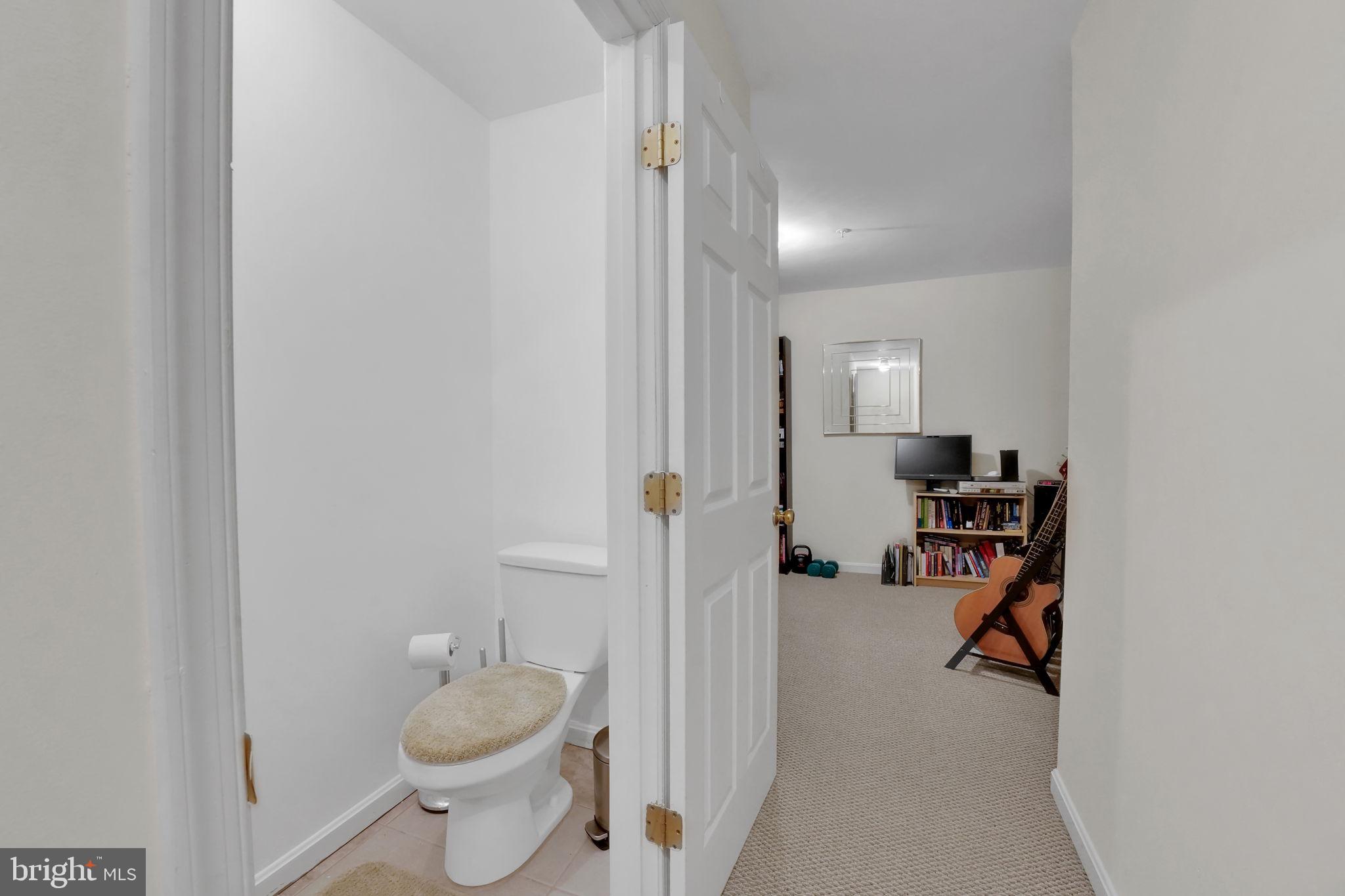 CLOVERLEAF CENTER - Residential