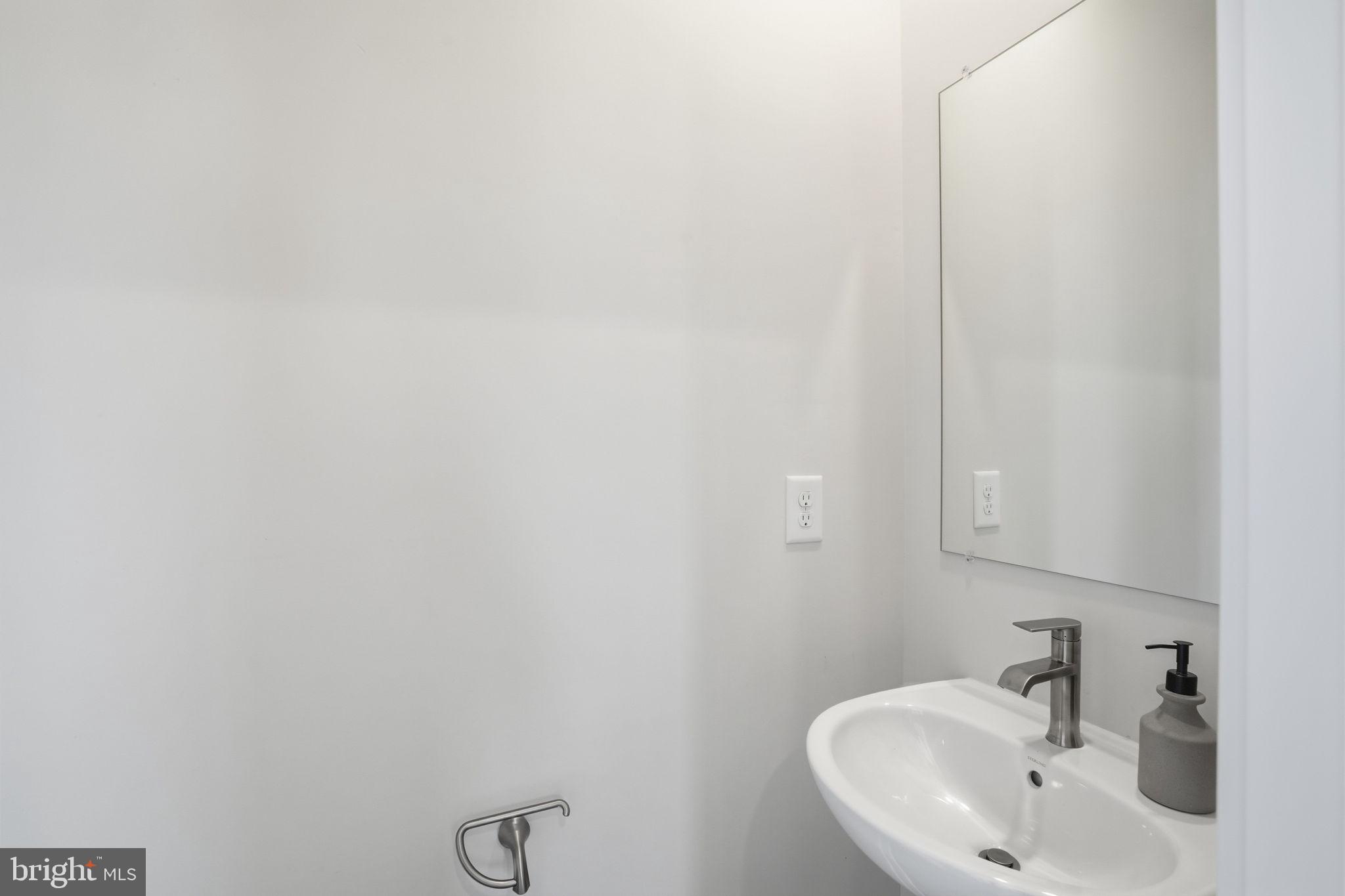 WATER'S LANDING - Residential