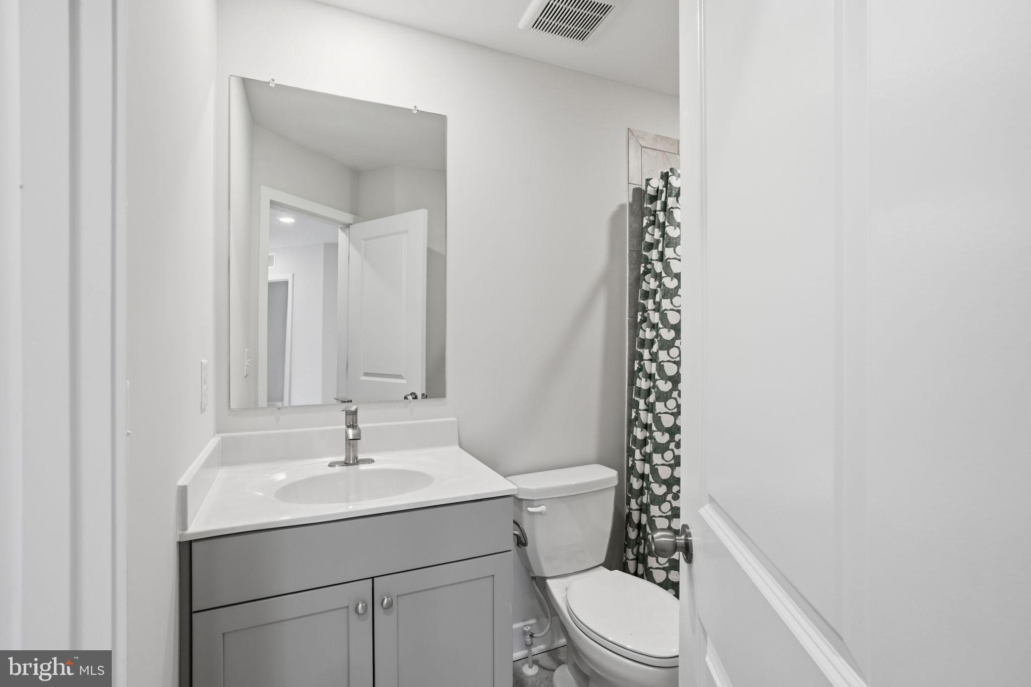 WATER'S LANDING - Residential