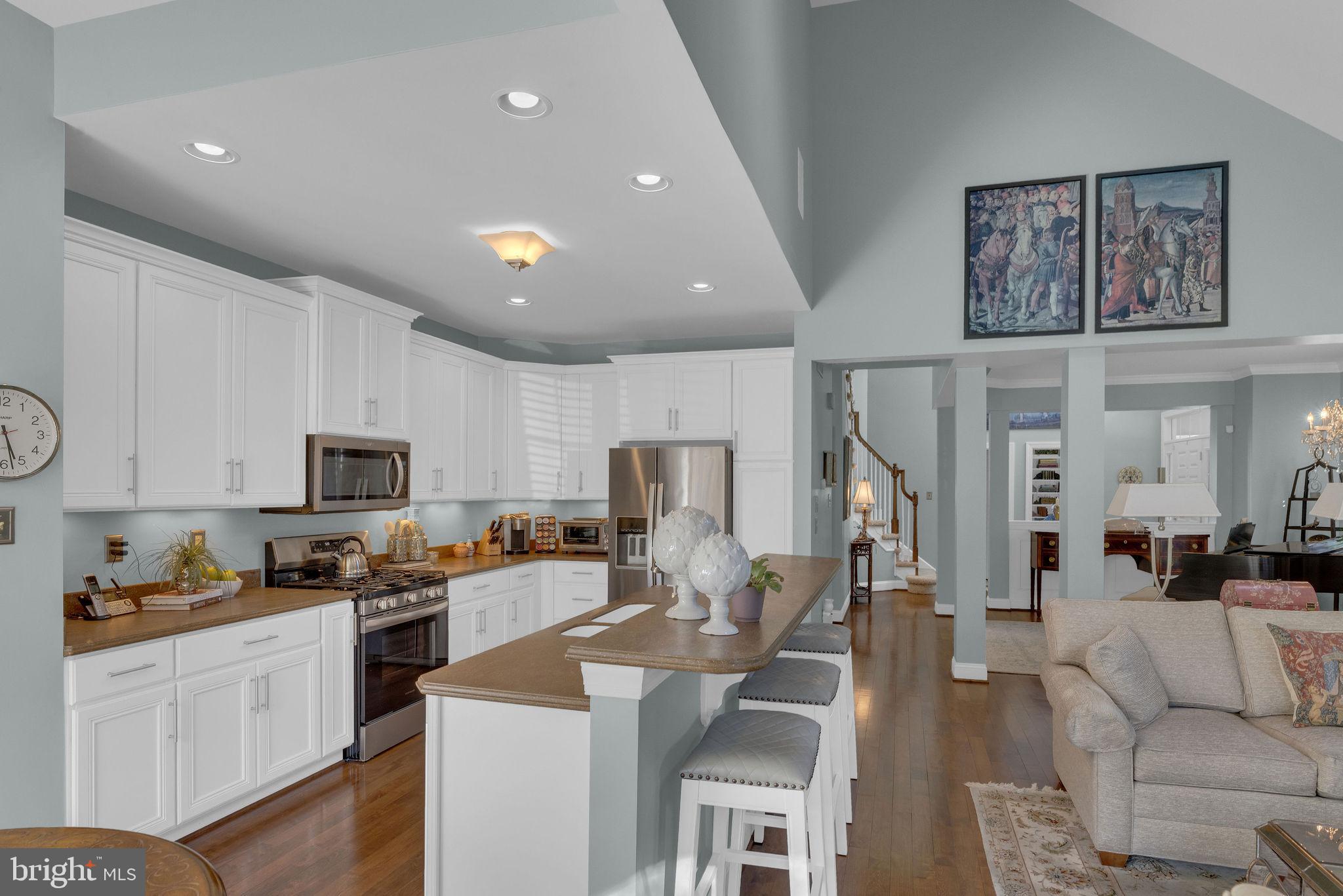 MONTGOMERY WALK - Residential