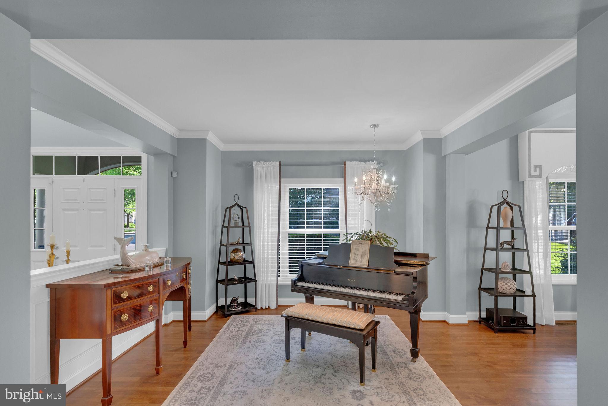MONTGOMERY WALK - Residential