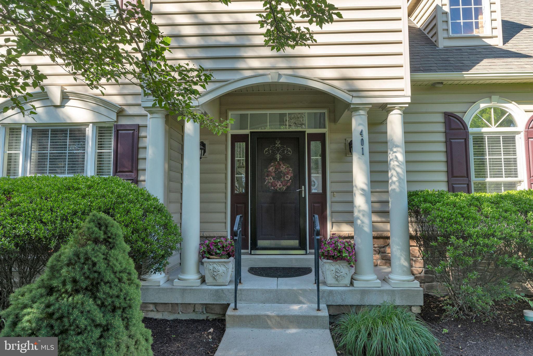 MONTGOMERY WALK - Residential