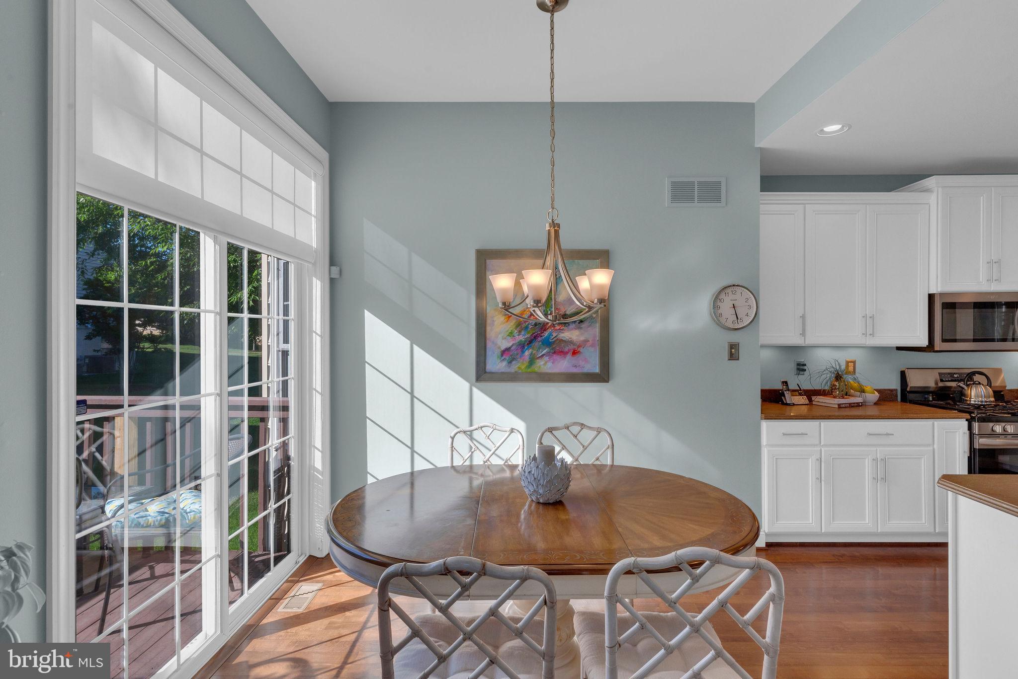 MONTGOMERY WALK - Residential